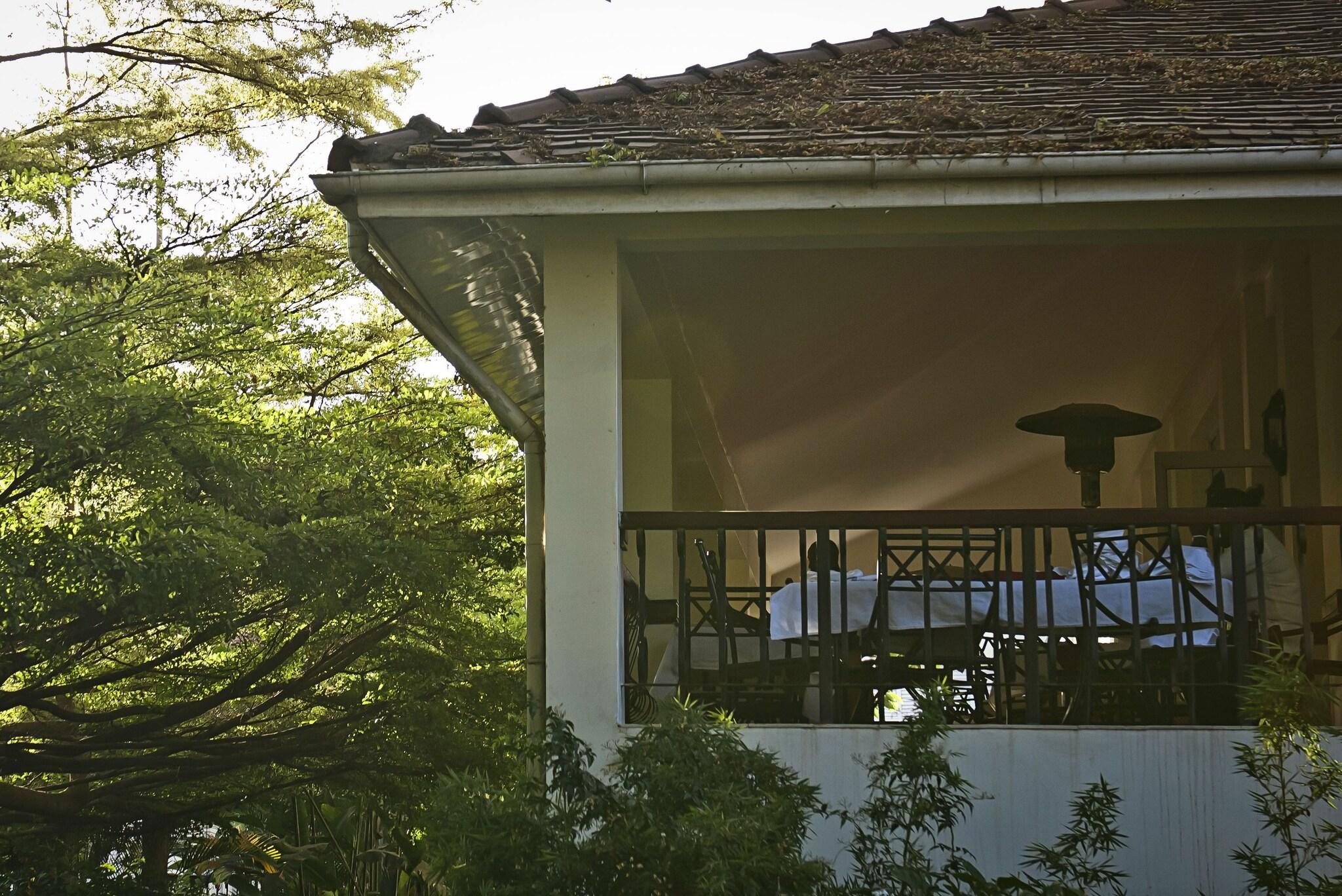 Suite Premier Queen Bed