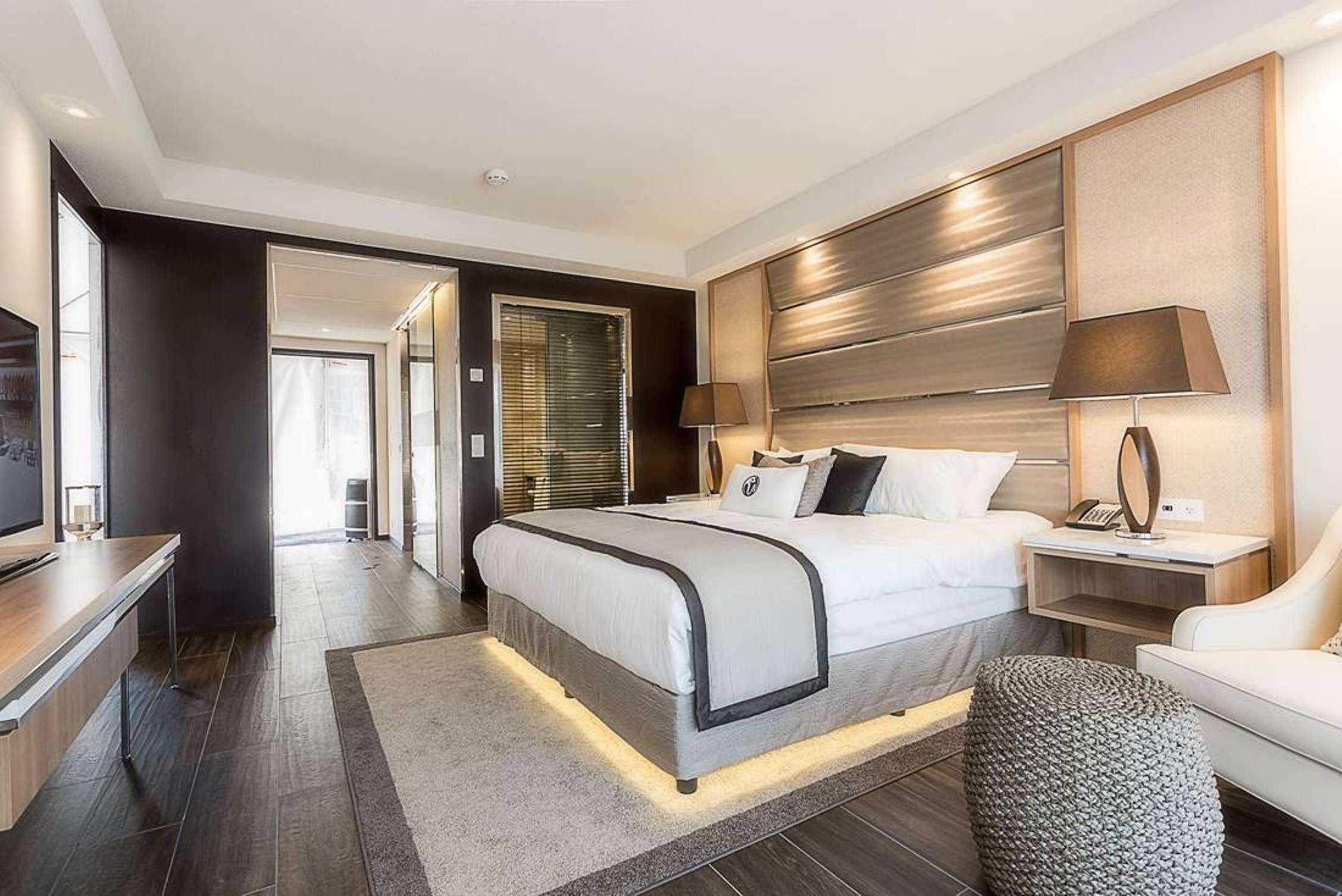 Room Executive King Bed