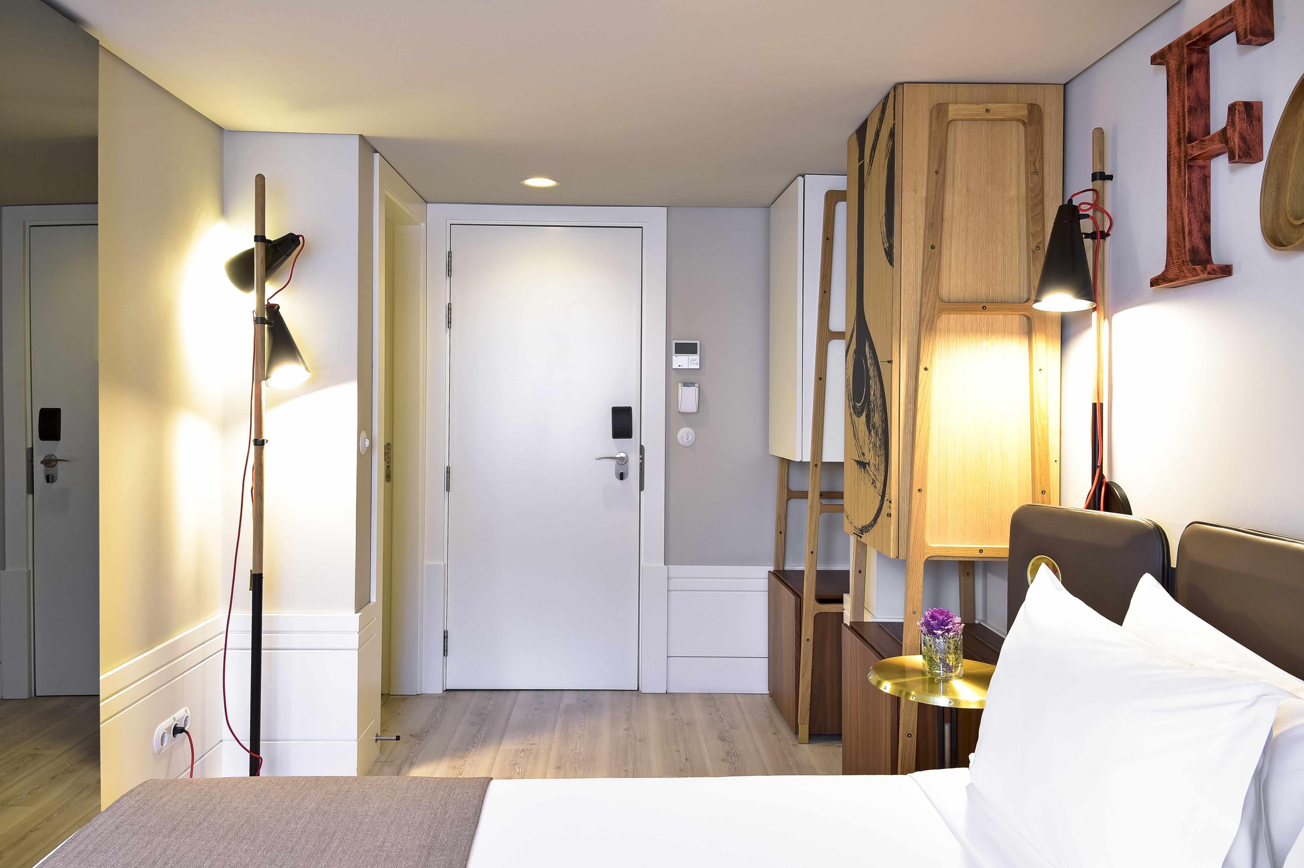 Double Classic City View