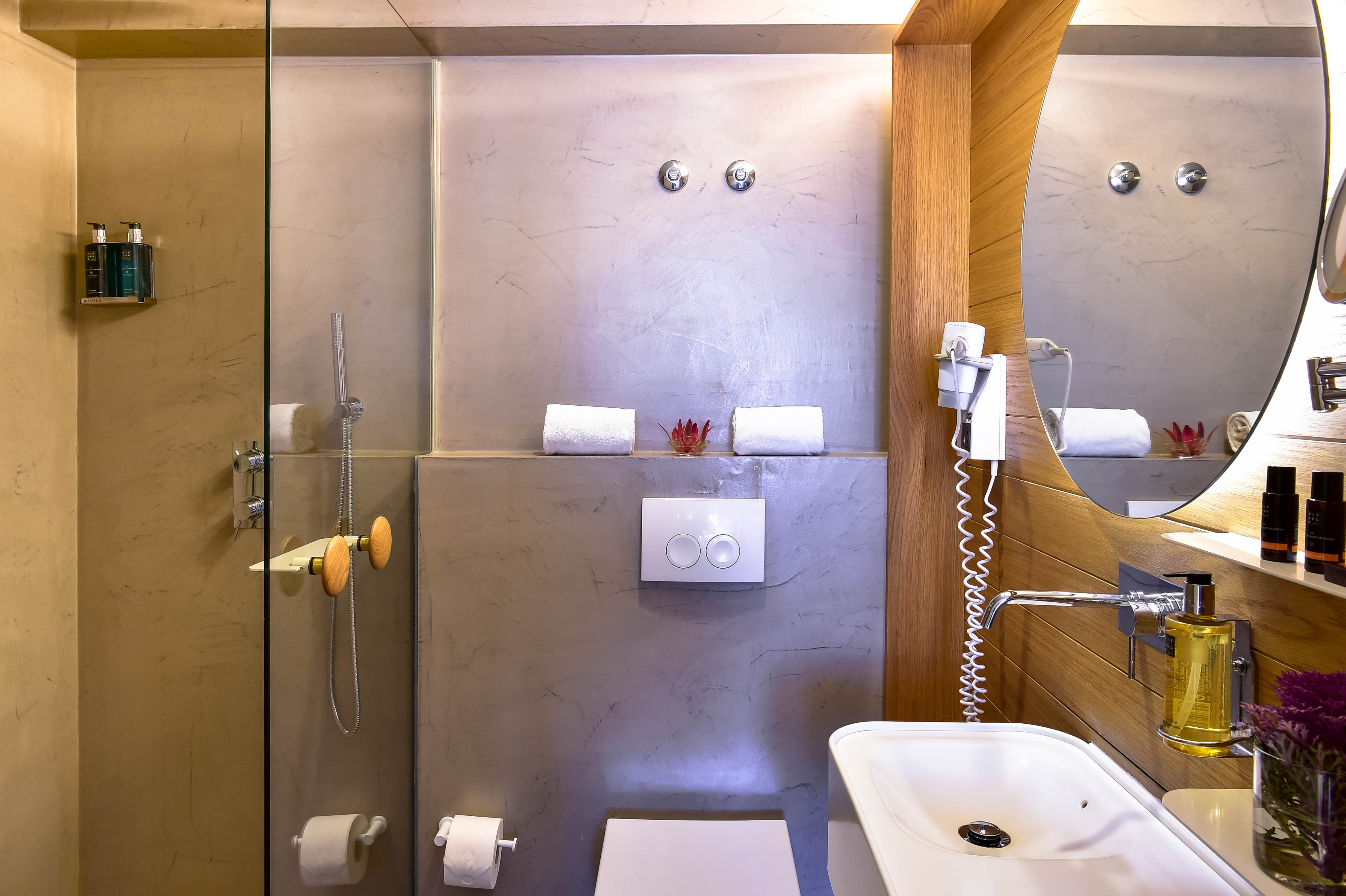 Double Classic City View