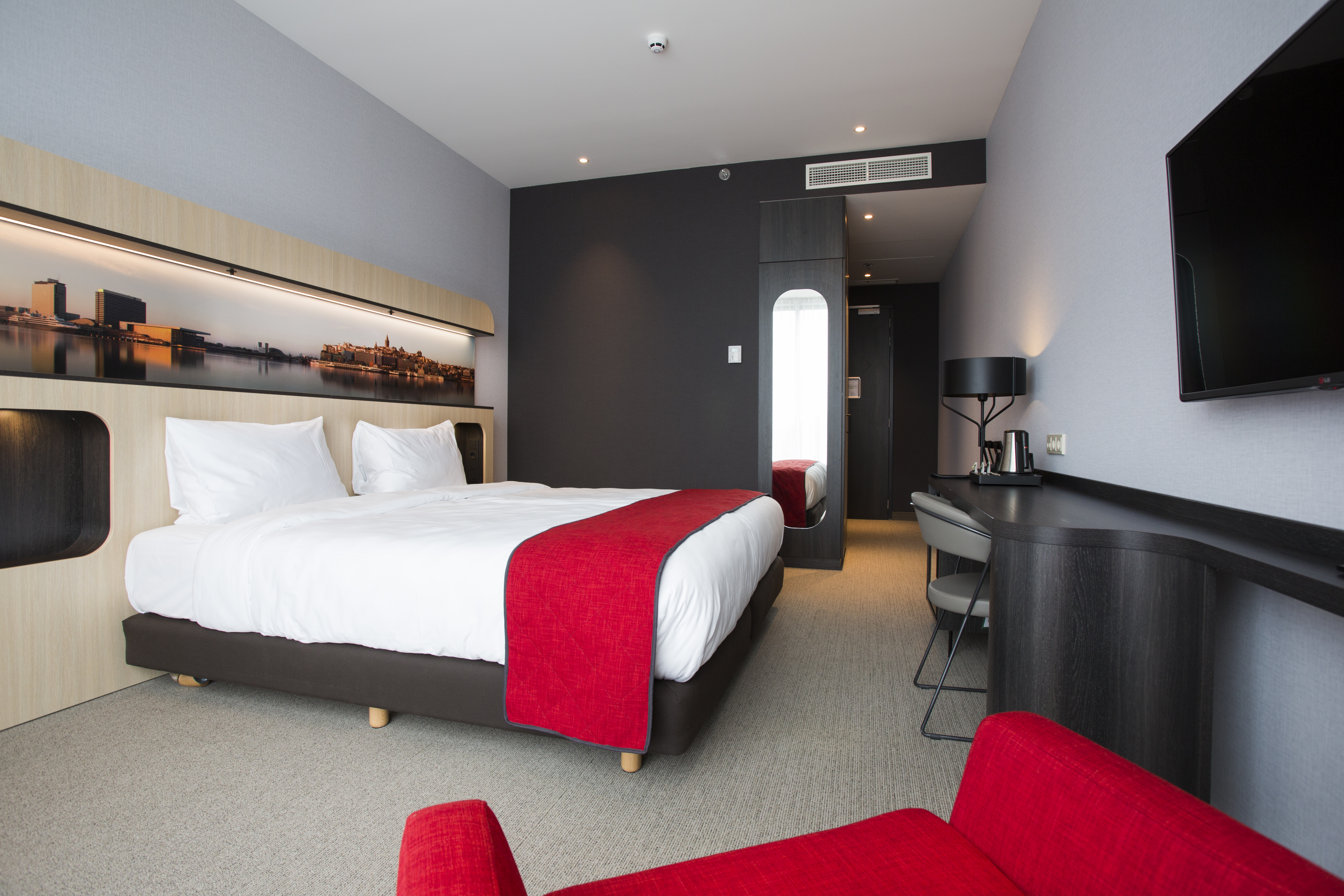 Double or Twin Deluxe