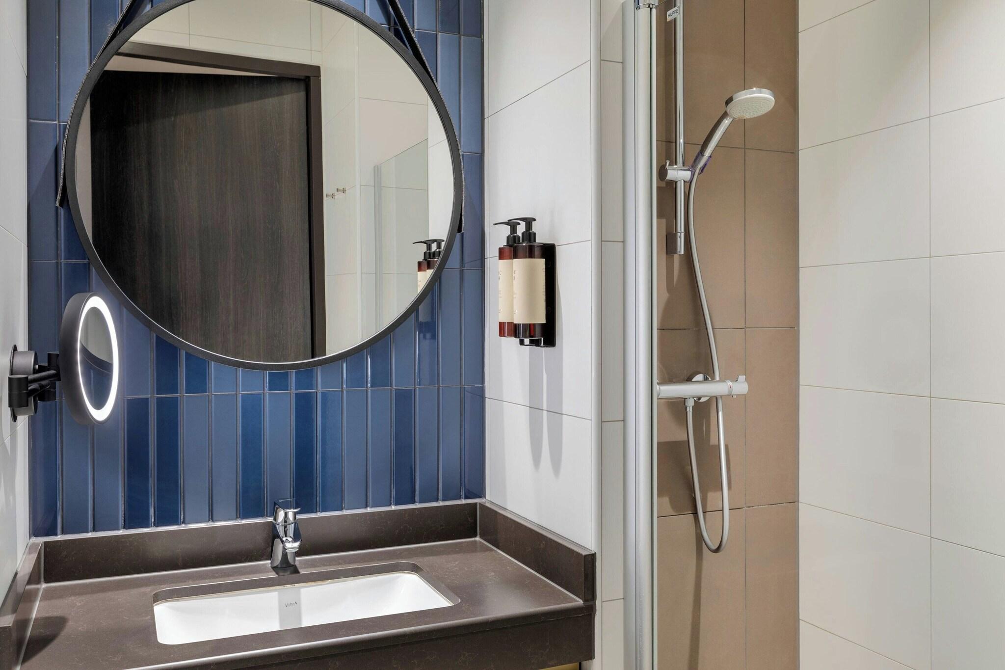 Junior Suite King Bed Non Smoking