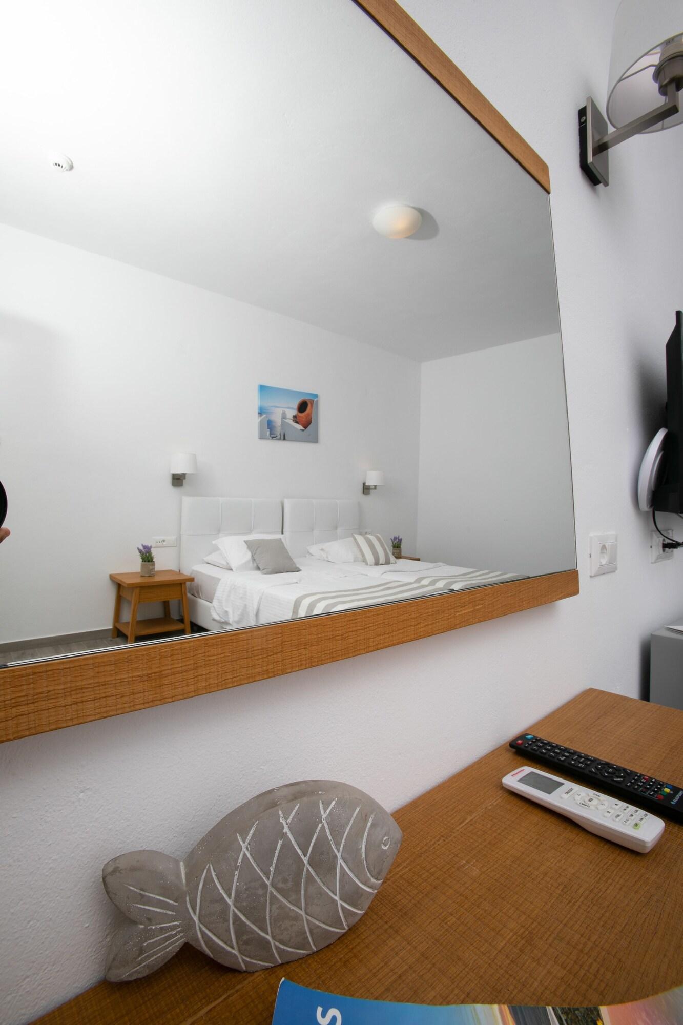 Double or Twin Deluxe