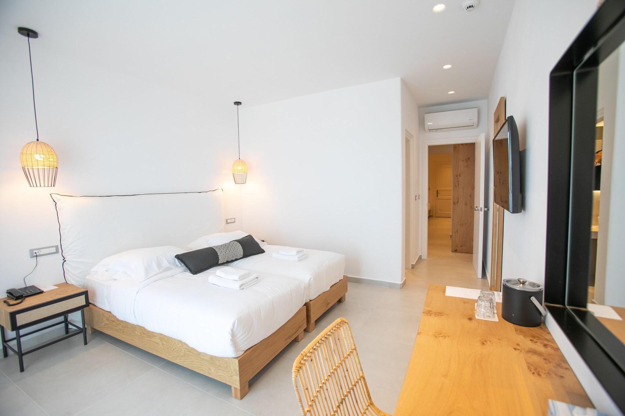 Double or Twin Deluxe