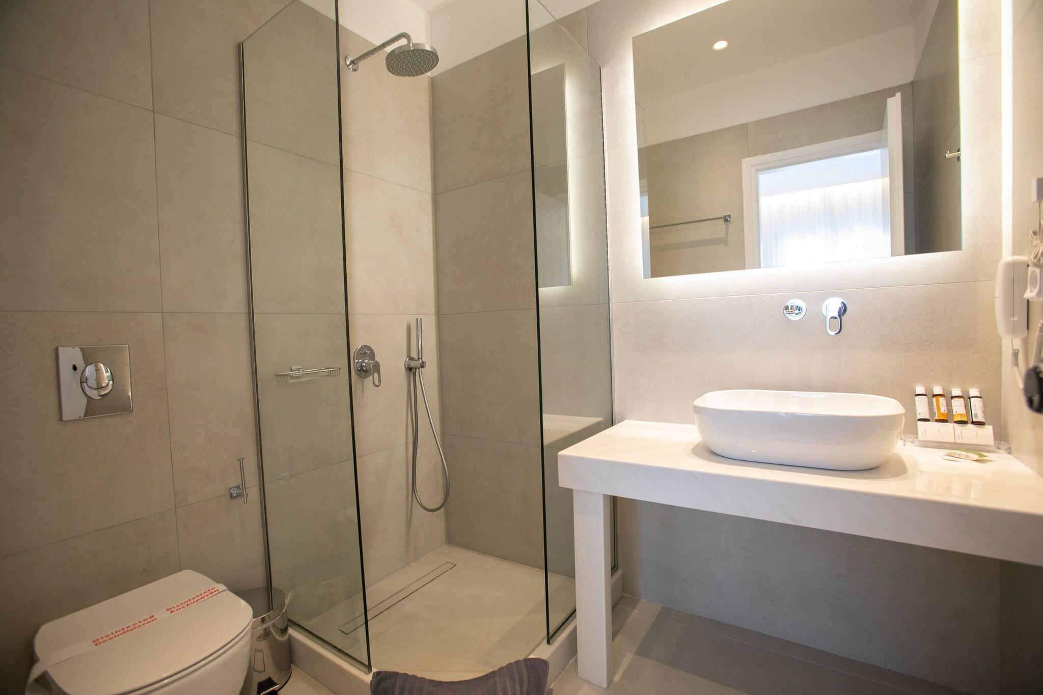 Double or Twin Deluxe