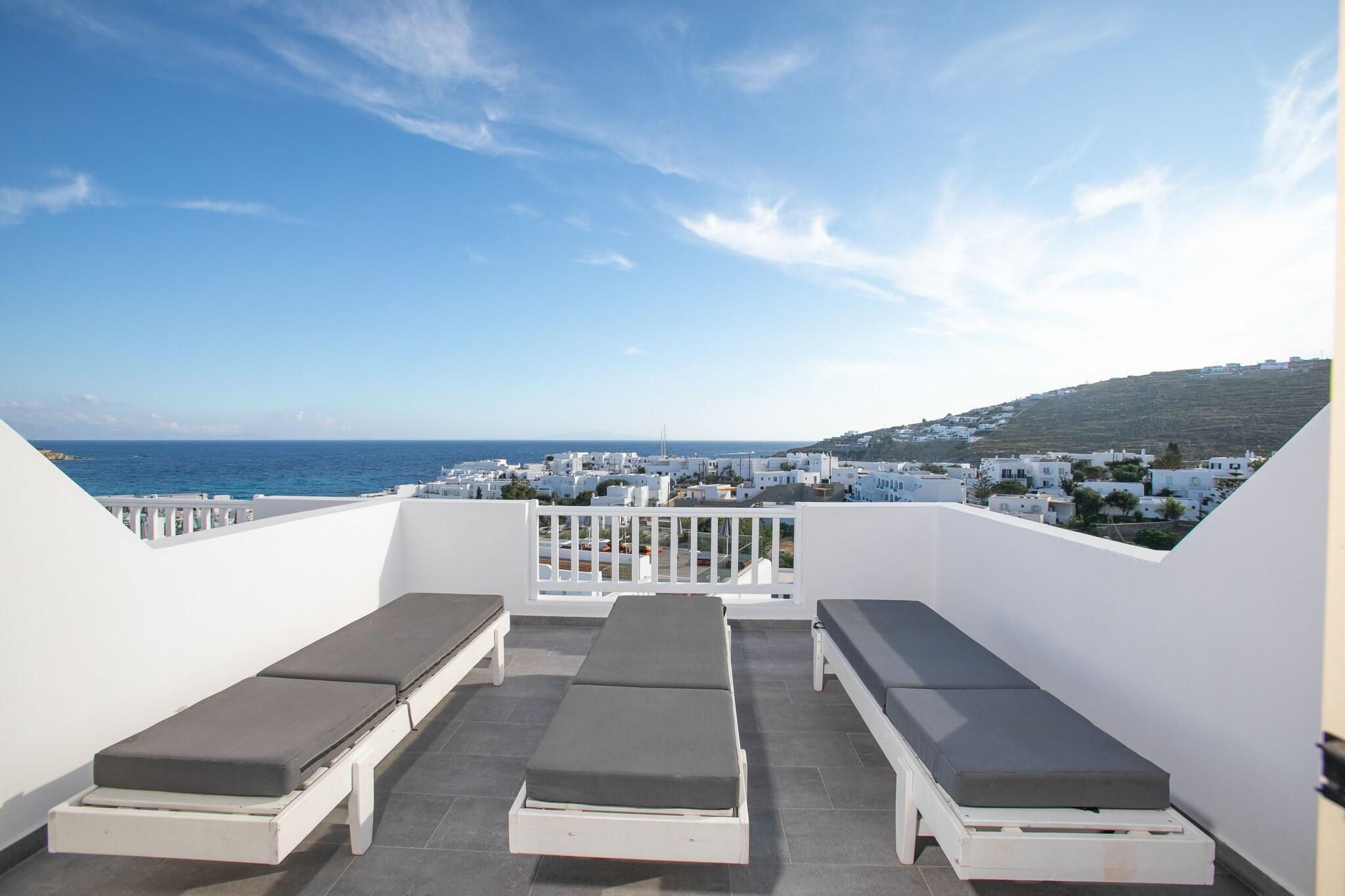 Quadruple Deluxe Sea View