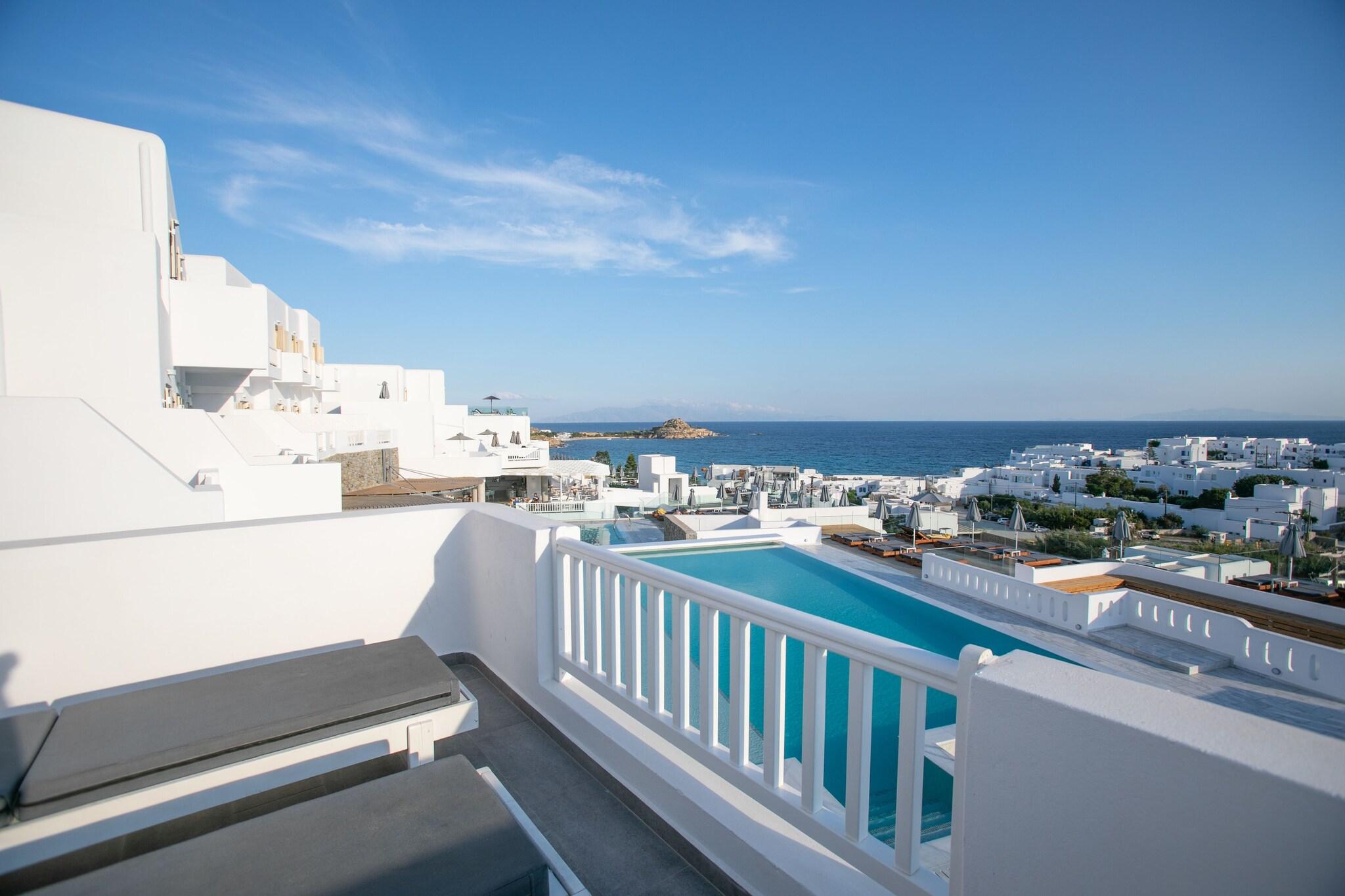 Quadruple Deluxe Sea View