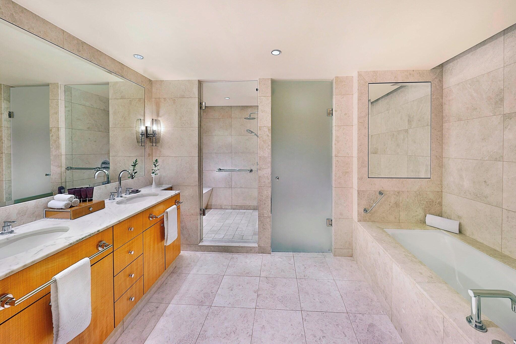 Apartment King Bed Two Bedrooms