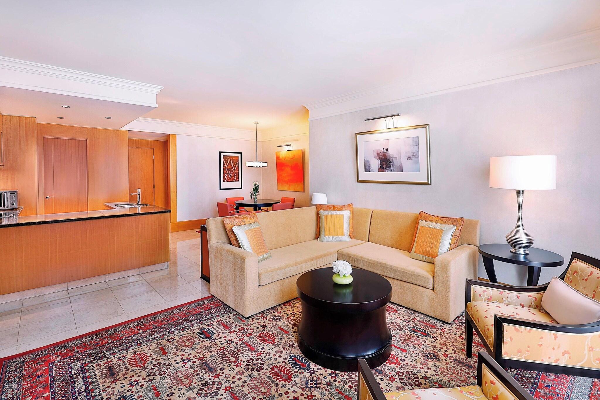 Apartment King Bed Two Bedrooms