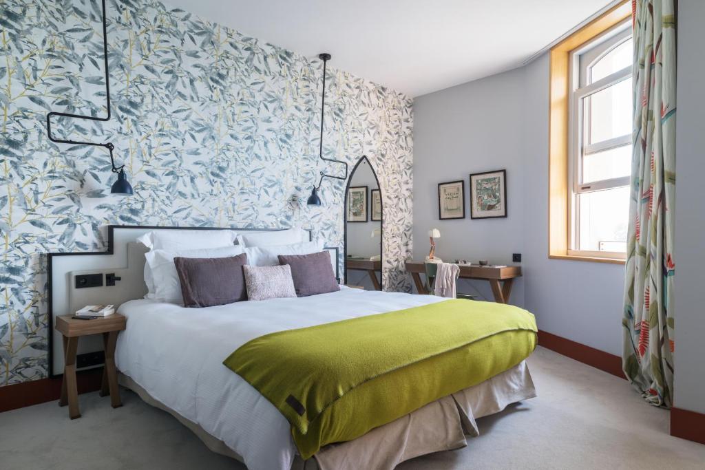 Double Superior Sea View