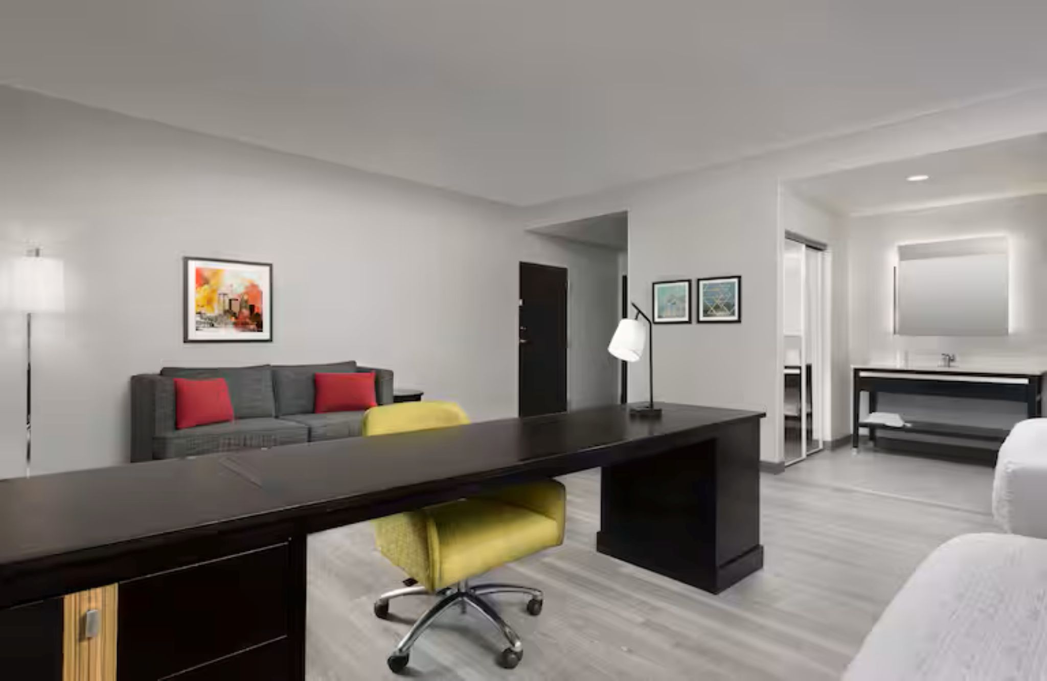 Suite Two Queen Beds Non Smoking