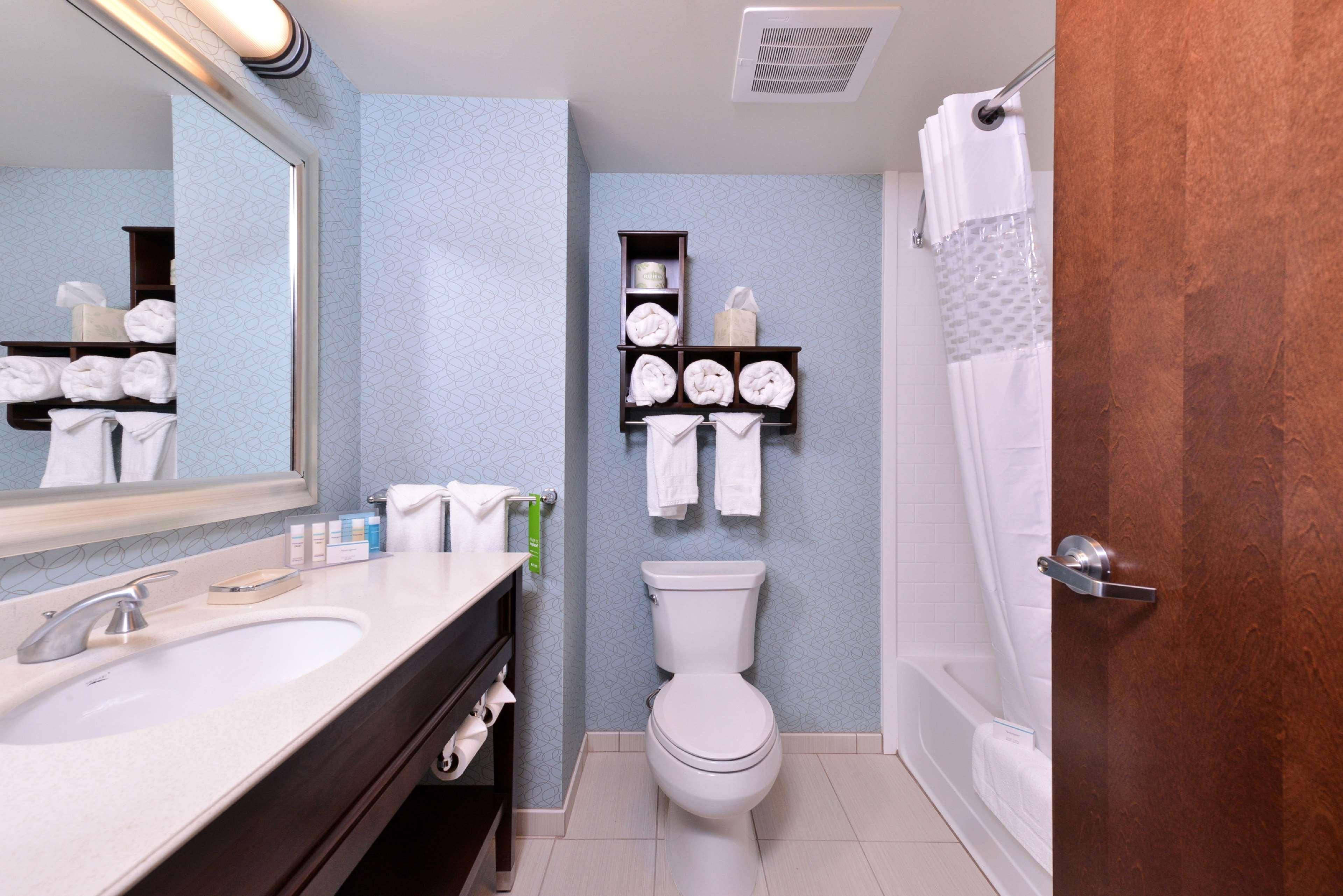 Double King Bed Non Smoking