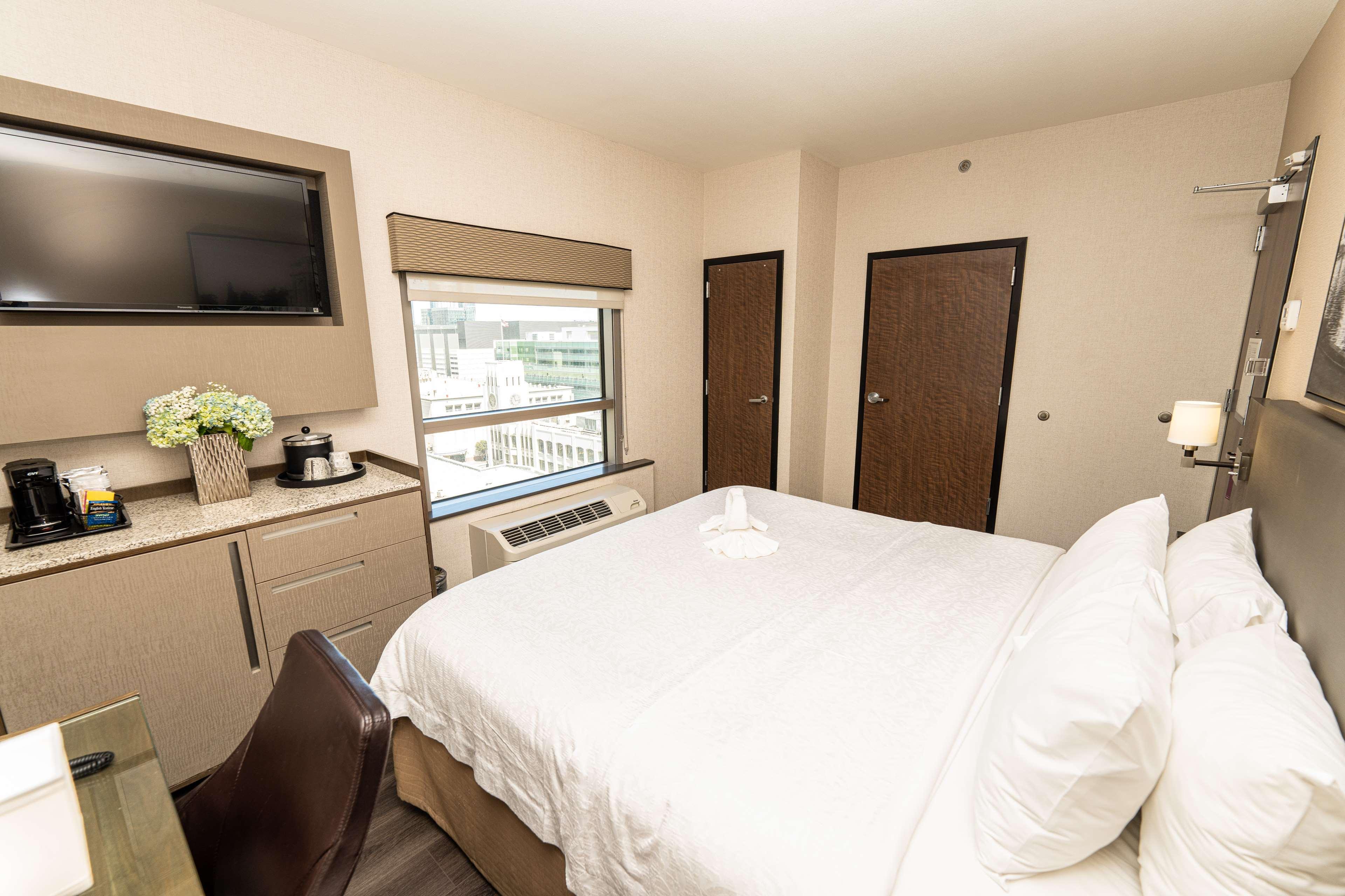 Double King Size Bed