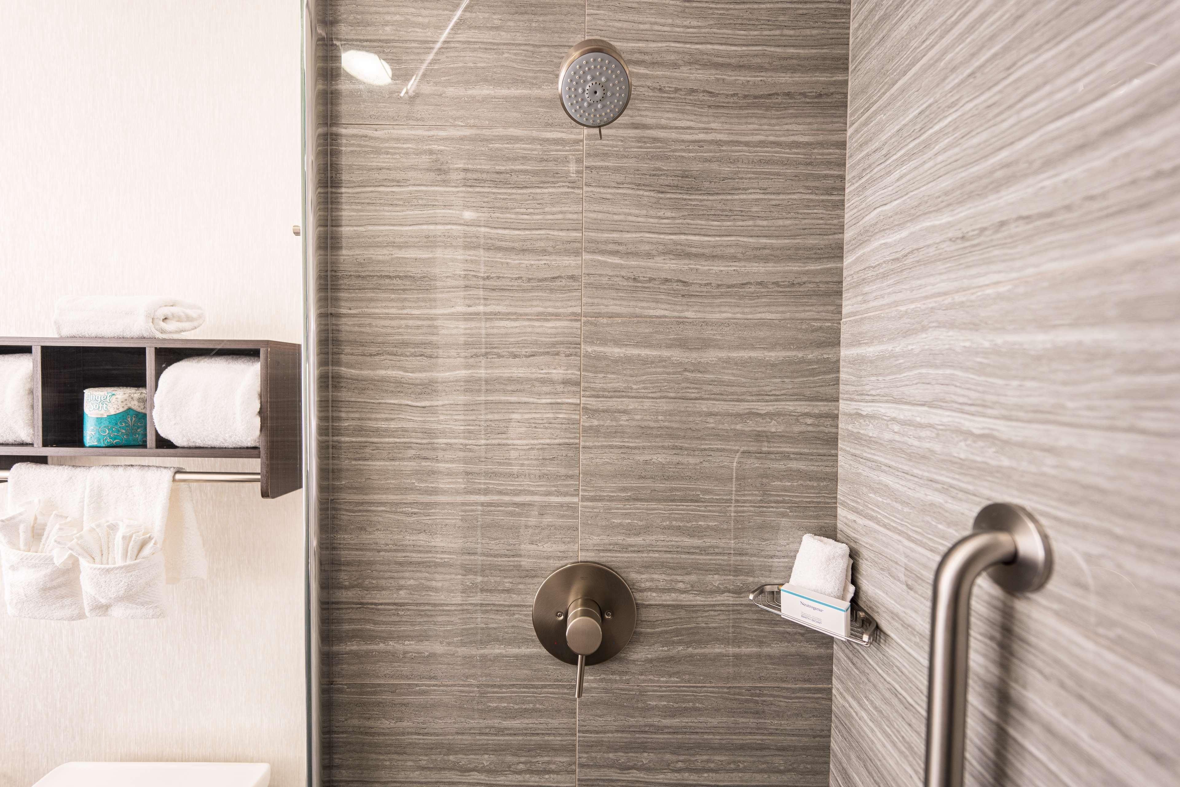 Double City View King Bed