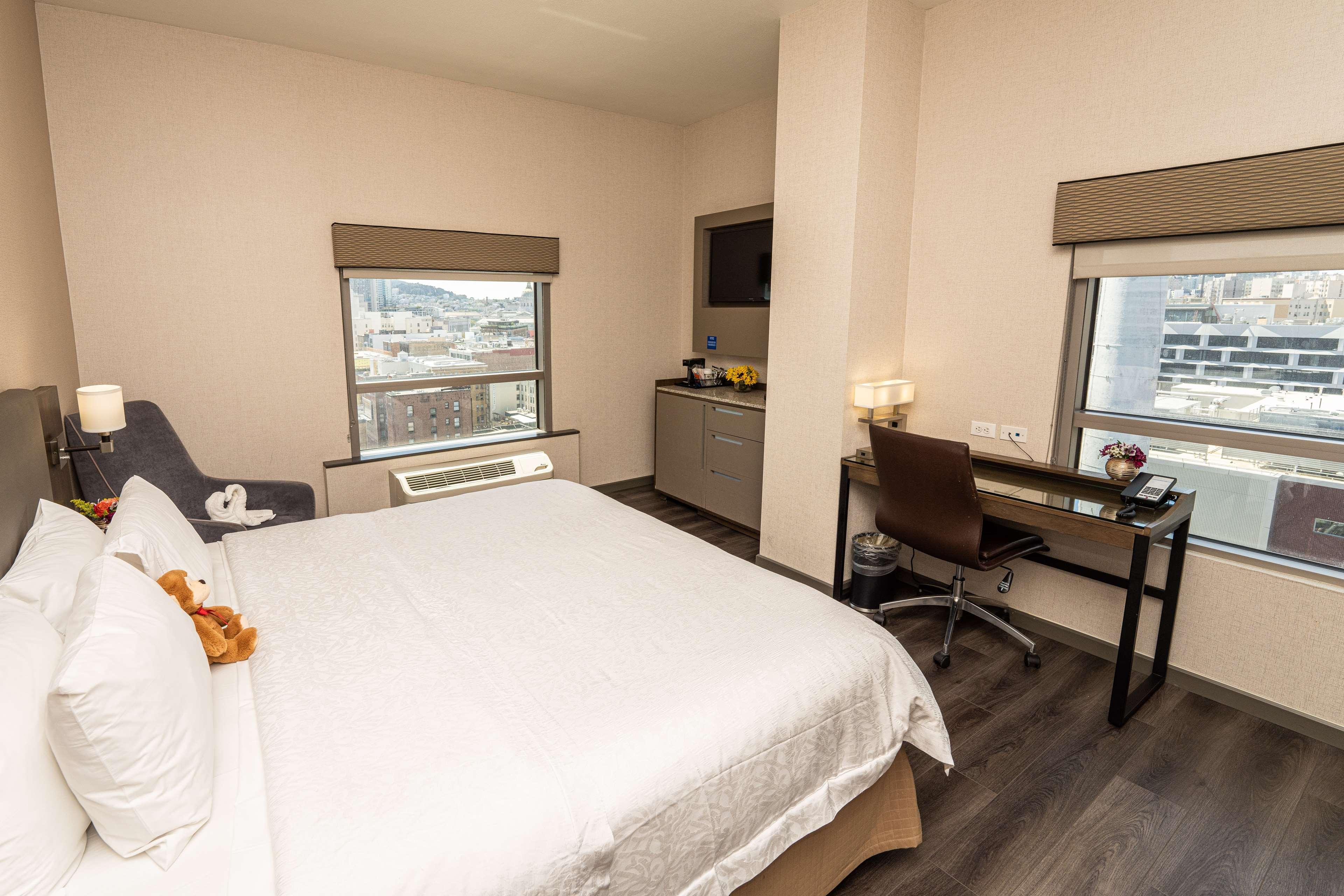 Double King Bed Non Smoking