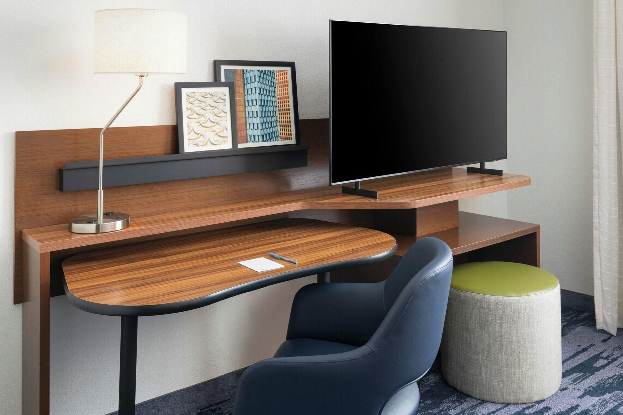 Studio King Size Bed