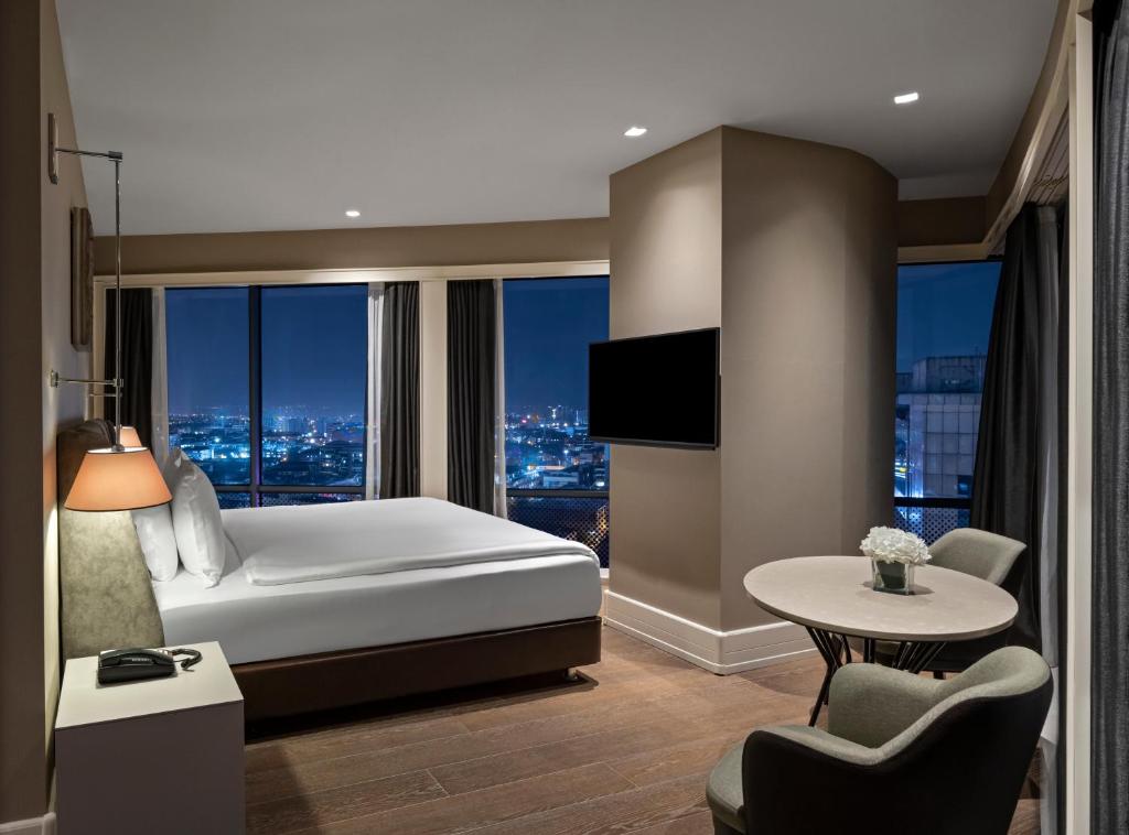 Suite Capacity 3
