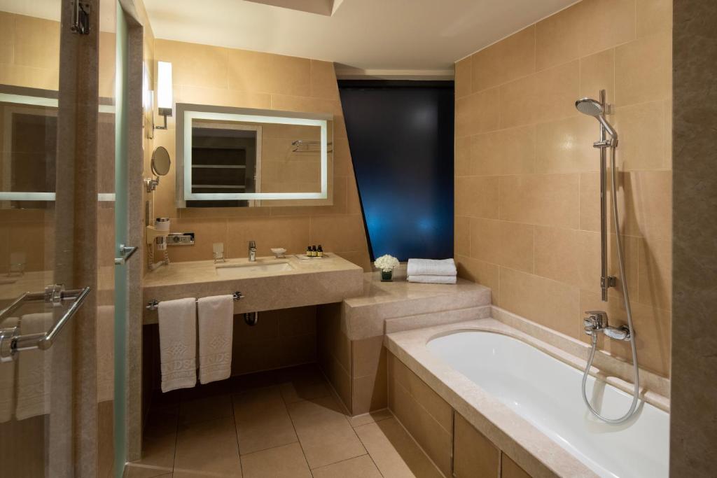 Suite Capacity 3