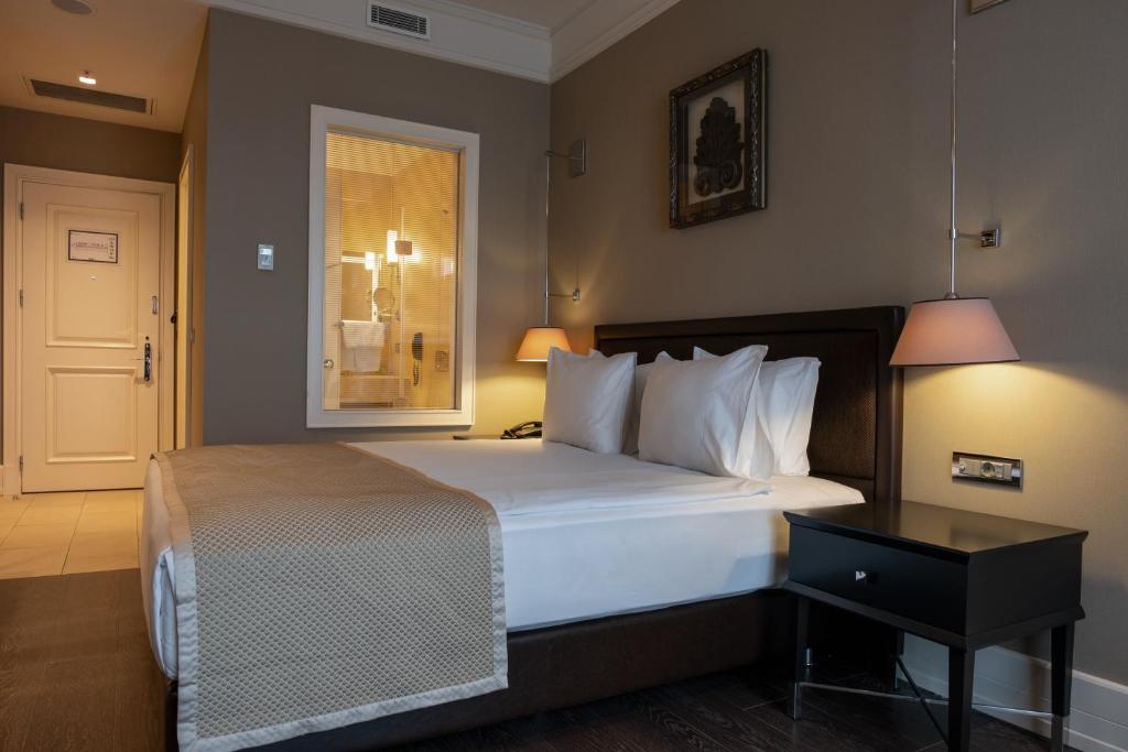 Single Executive Sea View