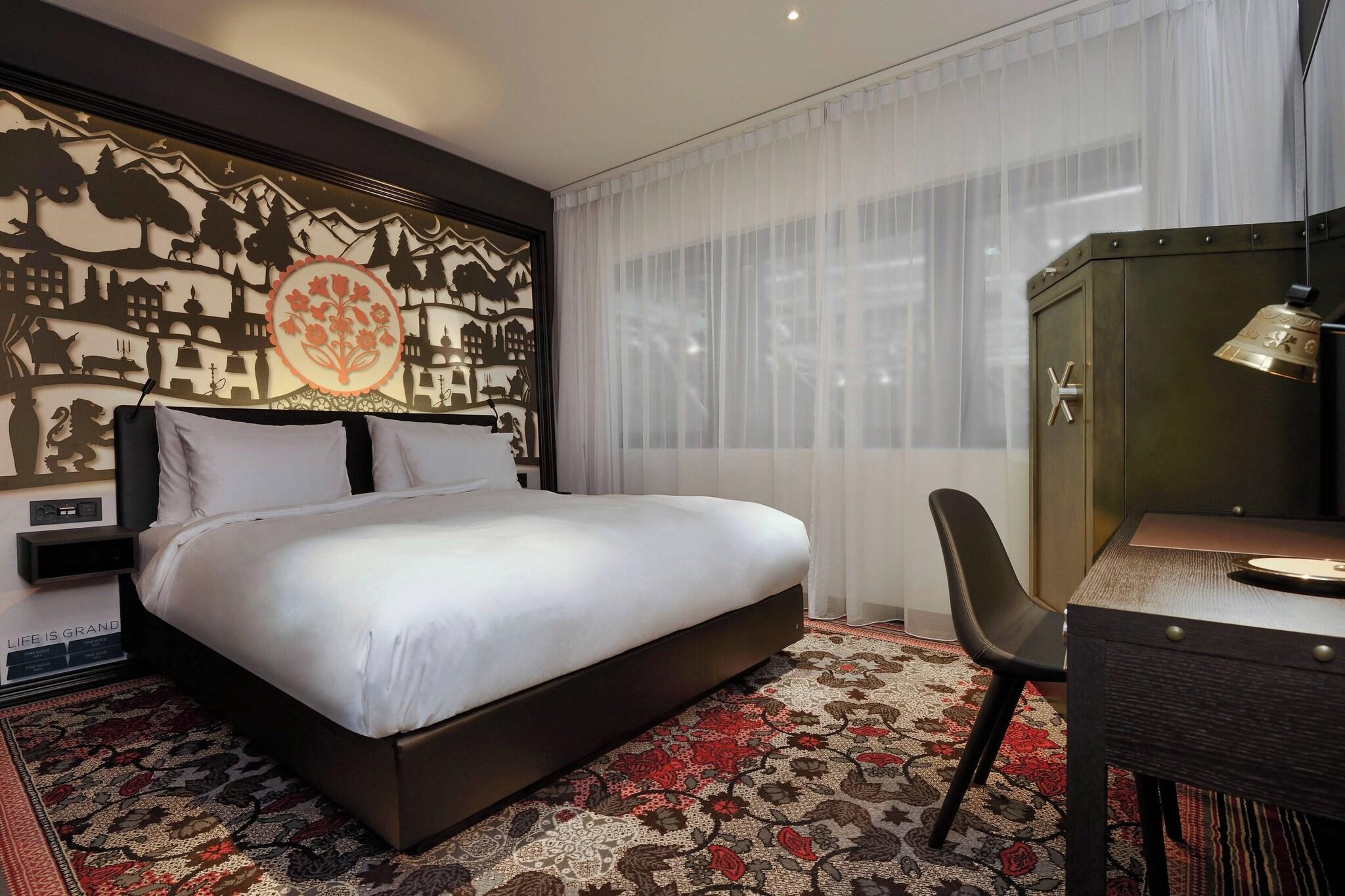 Double Premium King Bed