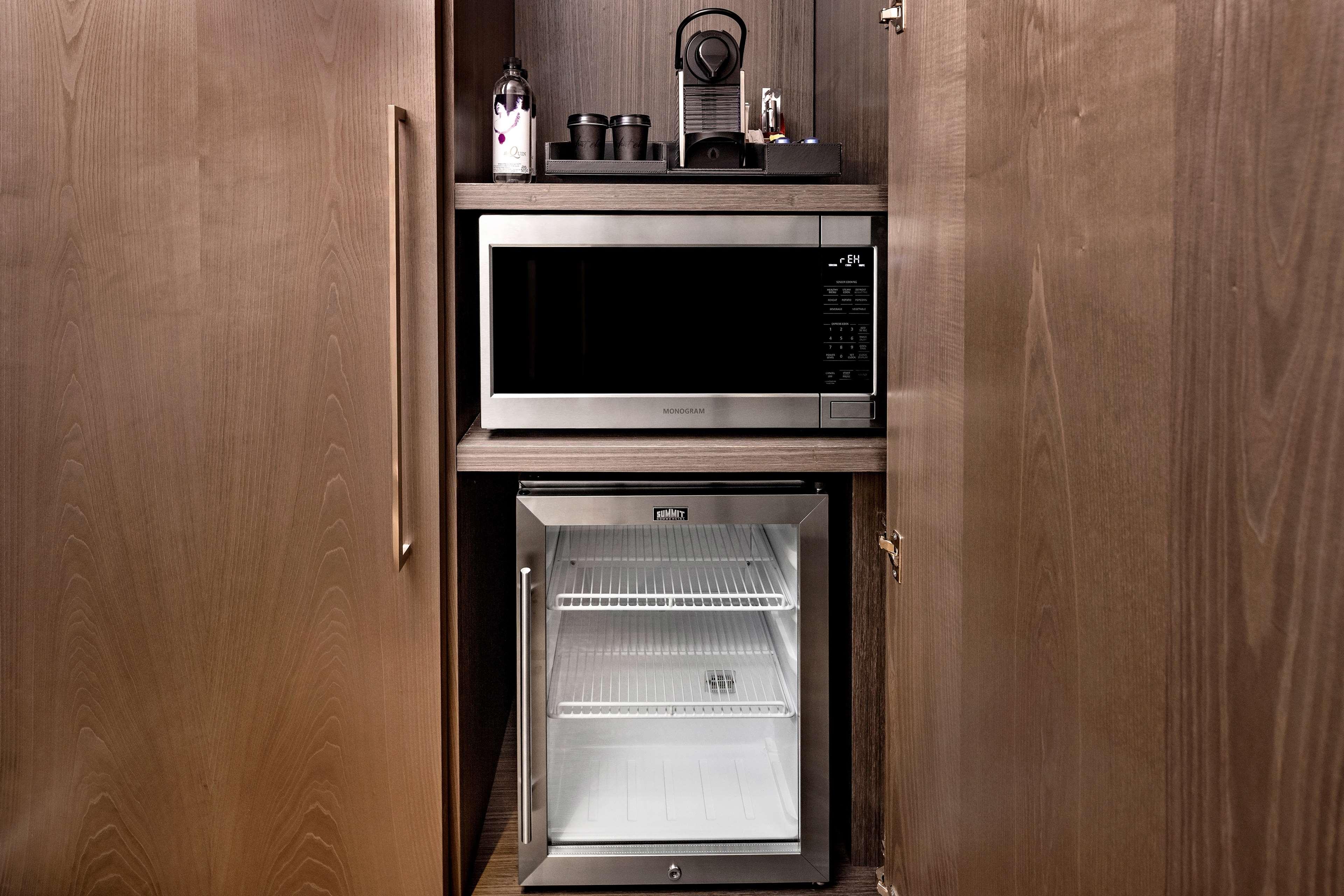 Studio King Size Bed