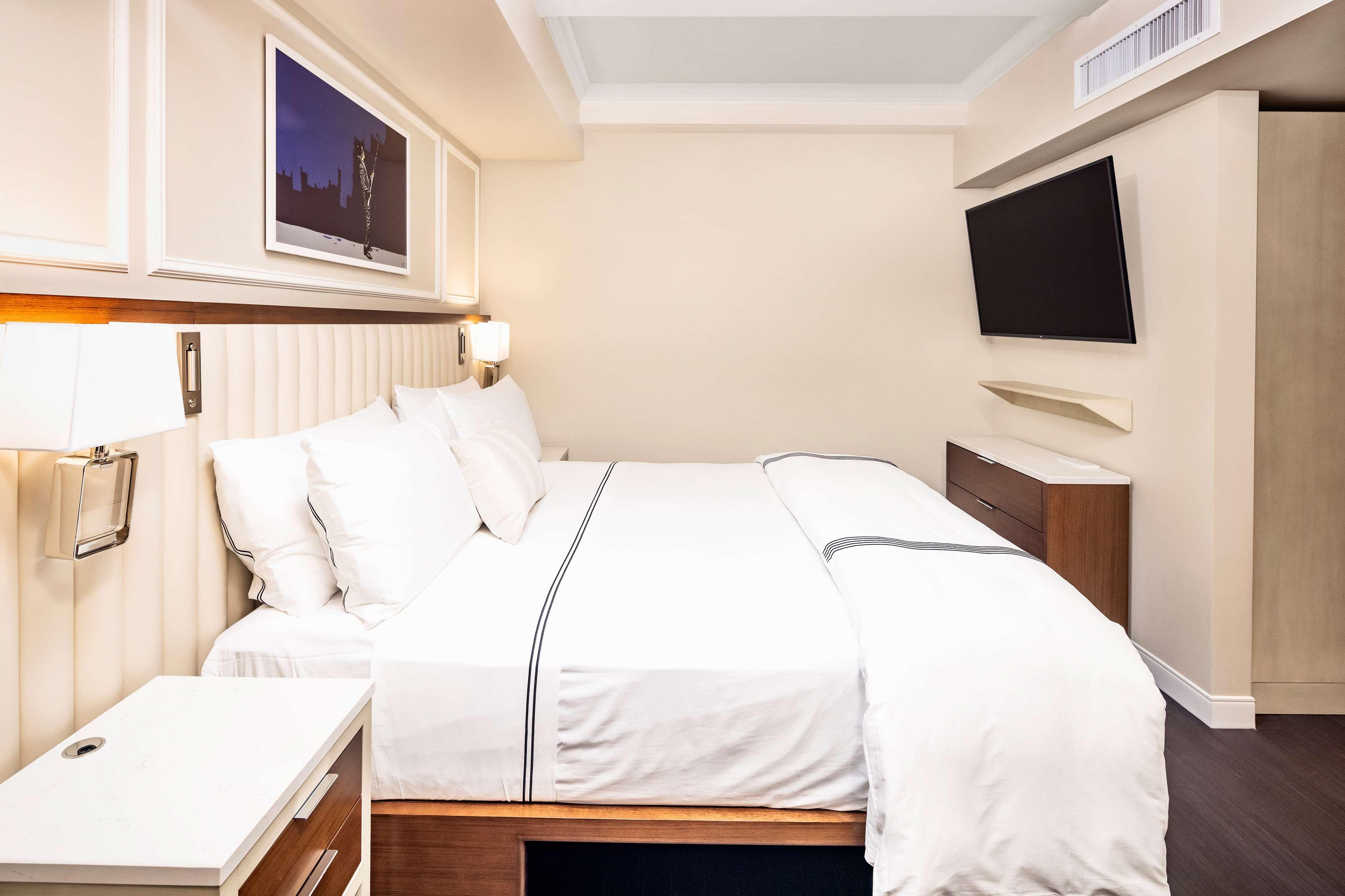 Studio King Size Bed