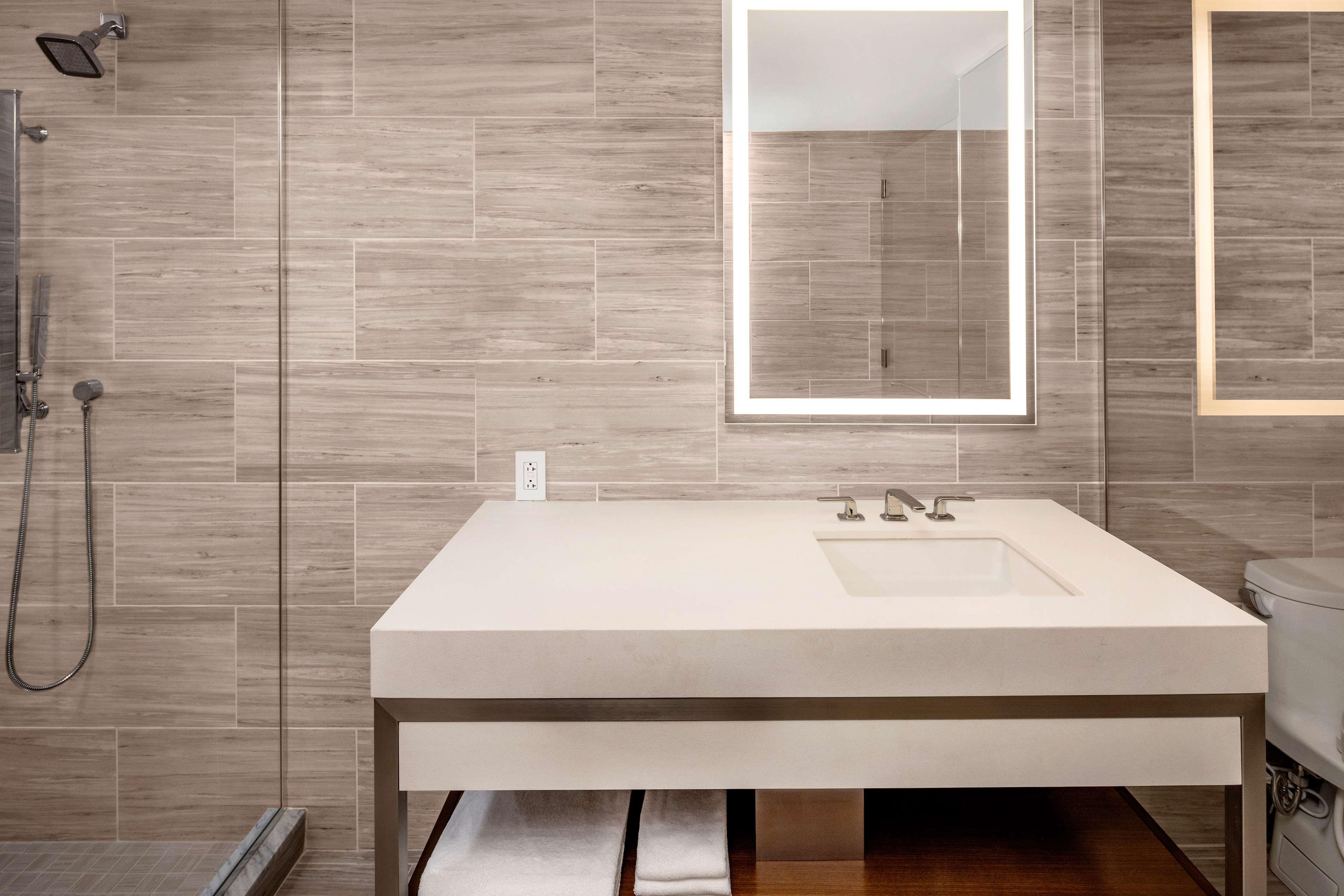 Studio King Size Bed