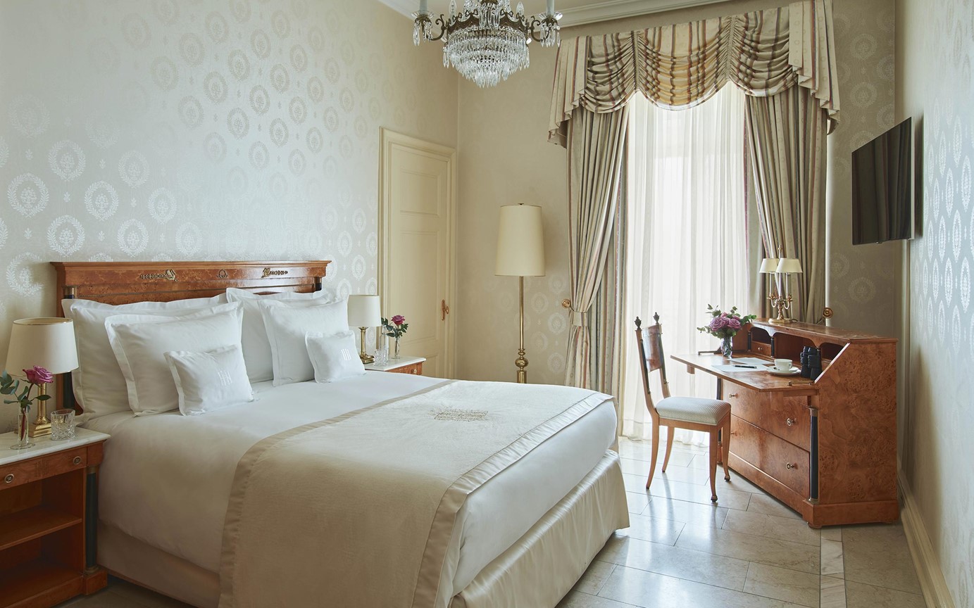 Double Single Lake View