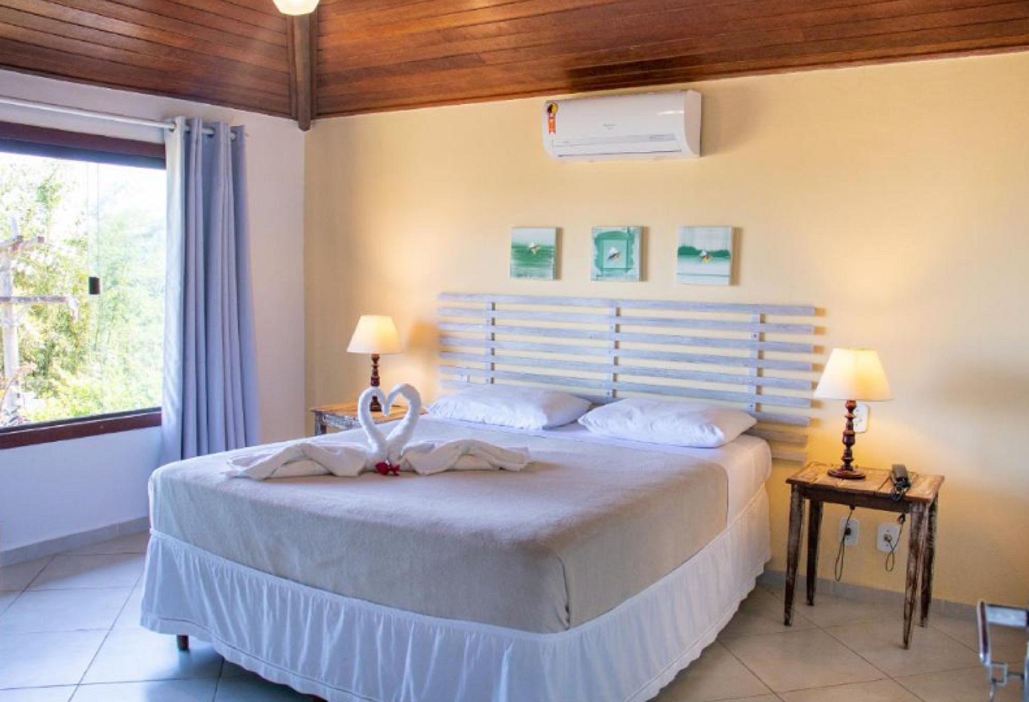 Suite Ocean View King Bed