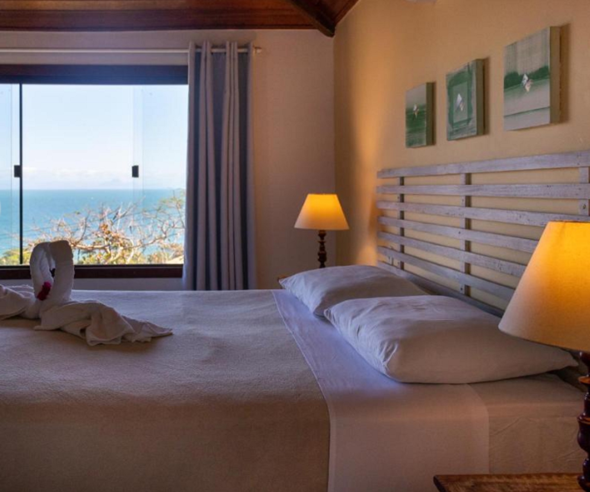 Suite Ocean View King Bed