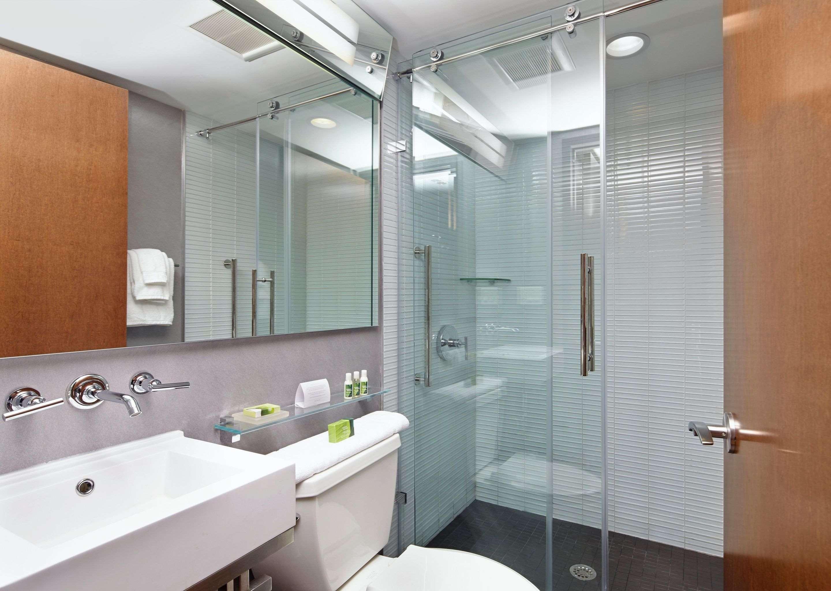 Double Two Queen Beds Non Smoking