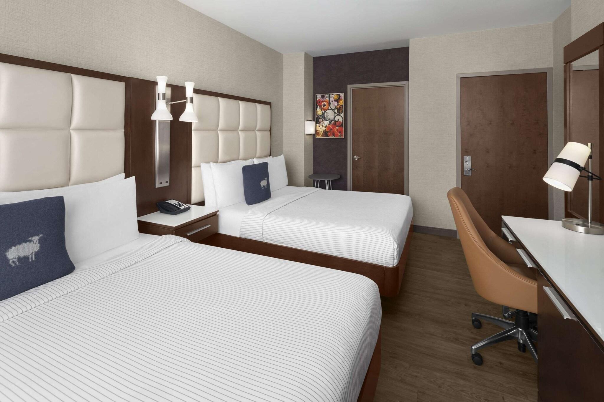 Quadruple Deluxe Non Smoking