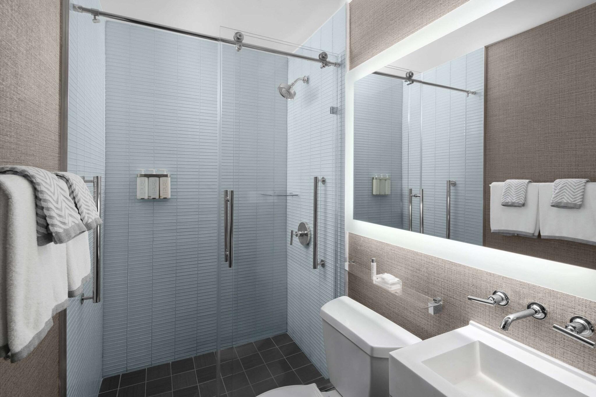 Double Deluxe with Views