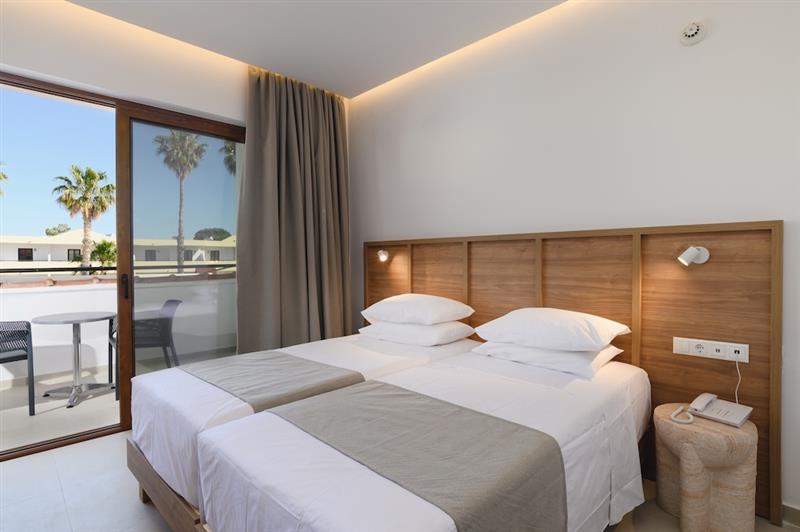 Double or Twin Standard