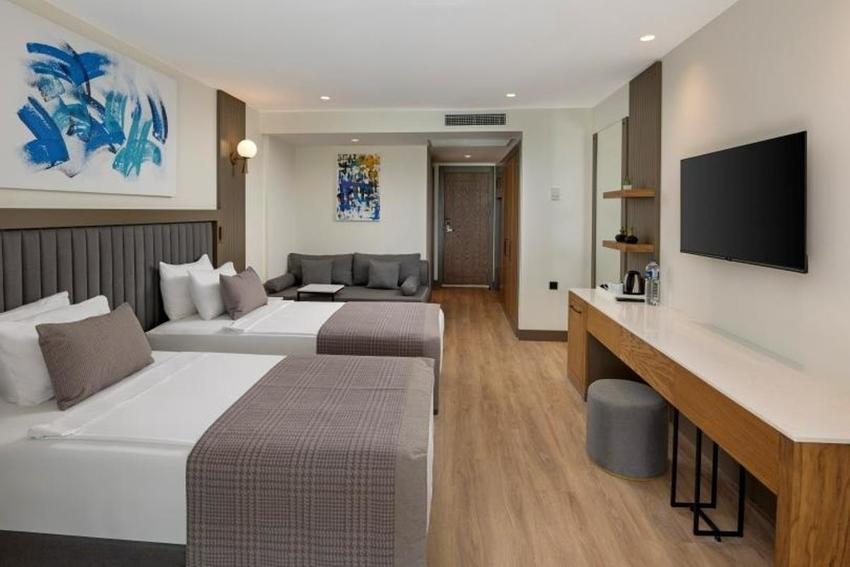 Double Superior Side Sea View