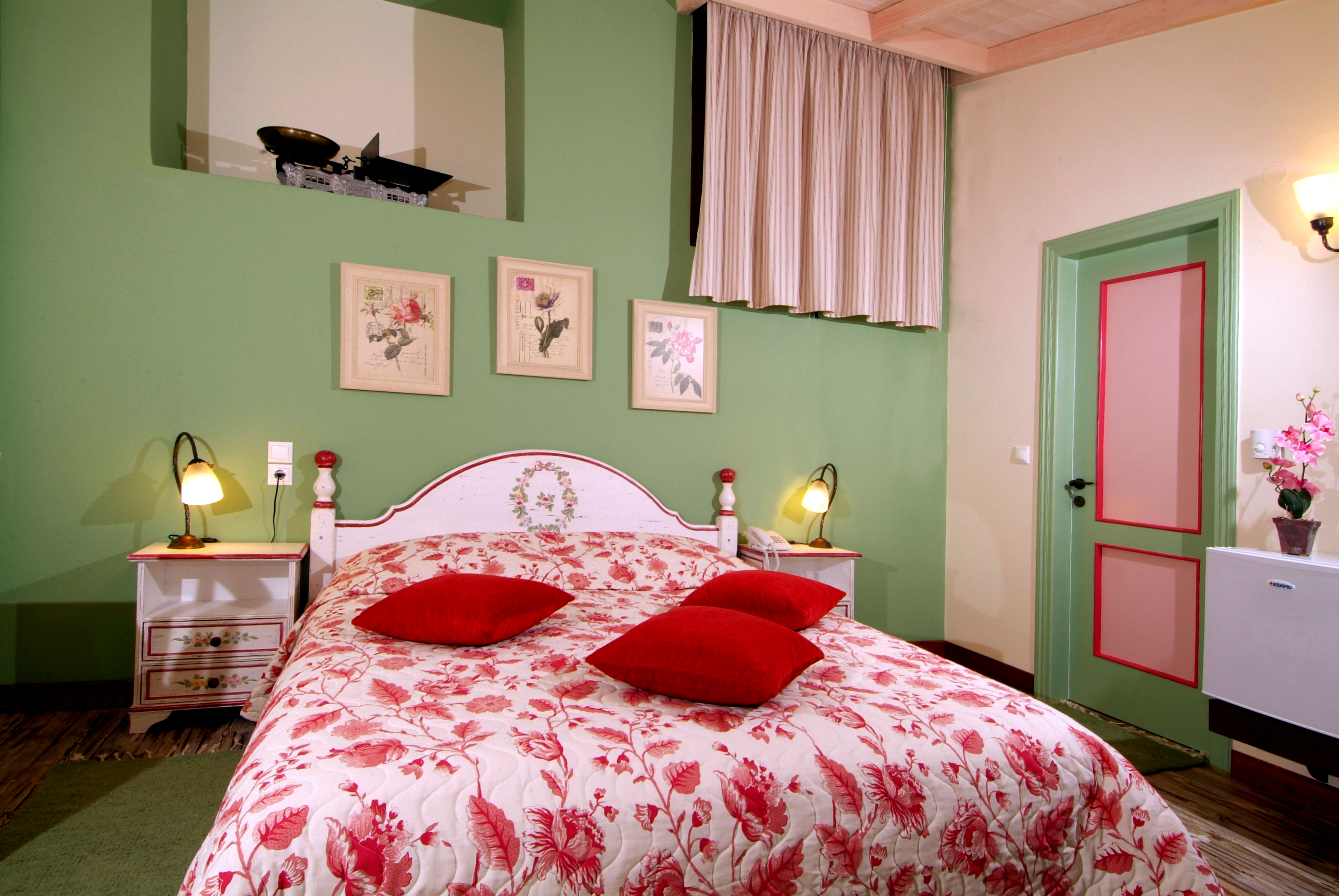 Double or Twin Standard