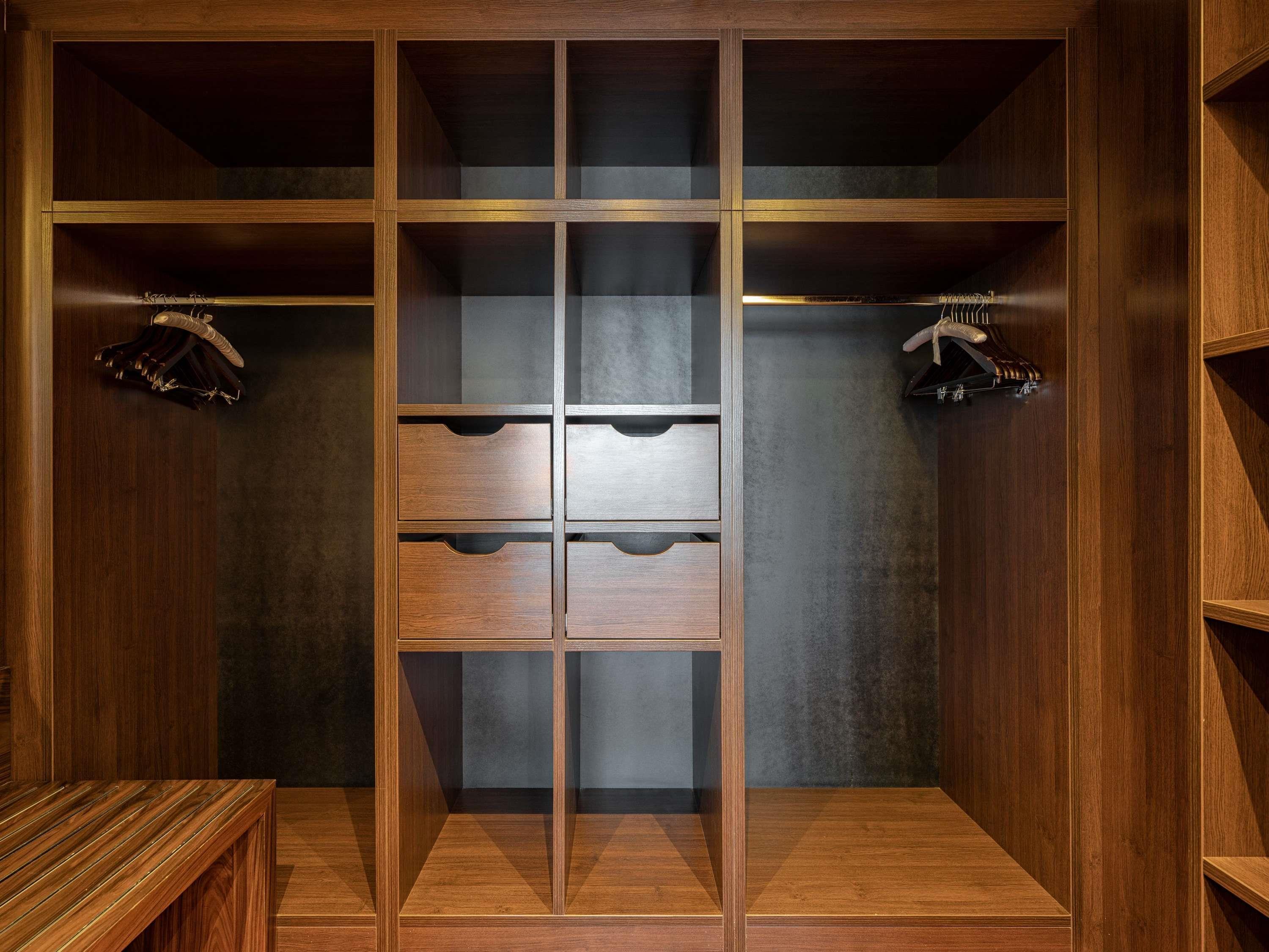 Suite Deluxe King Bed