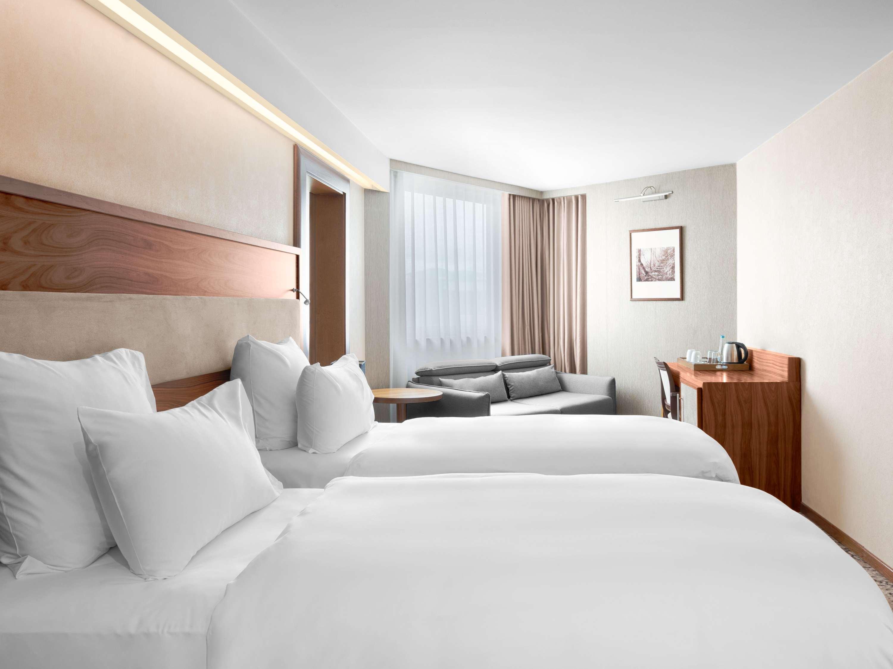 Double or Twin Deluxe