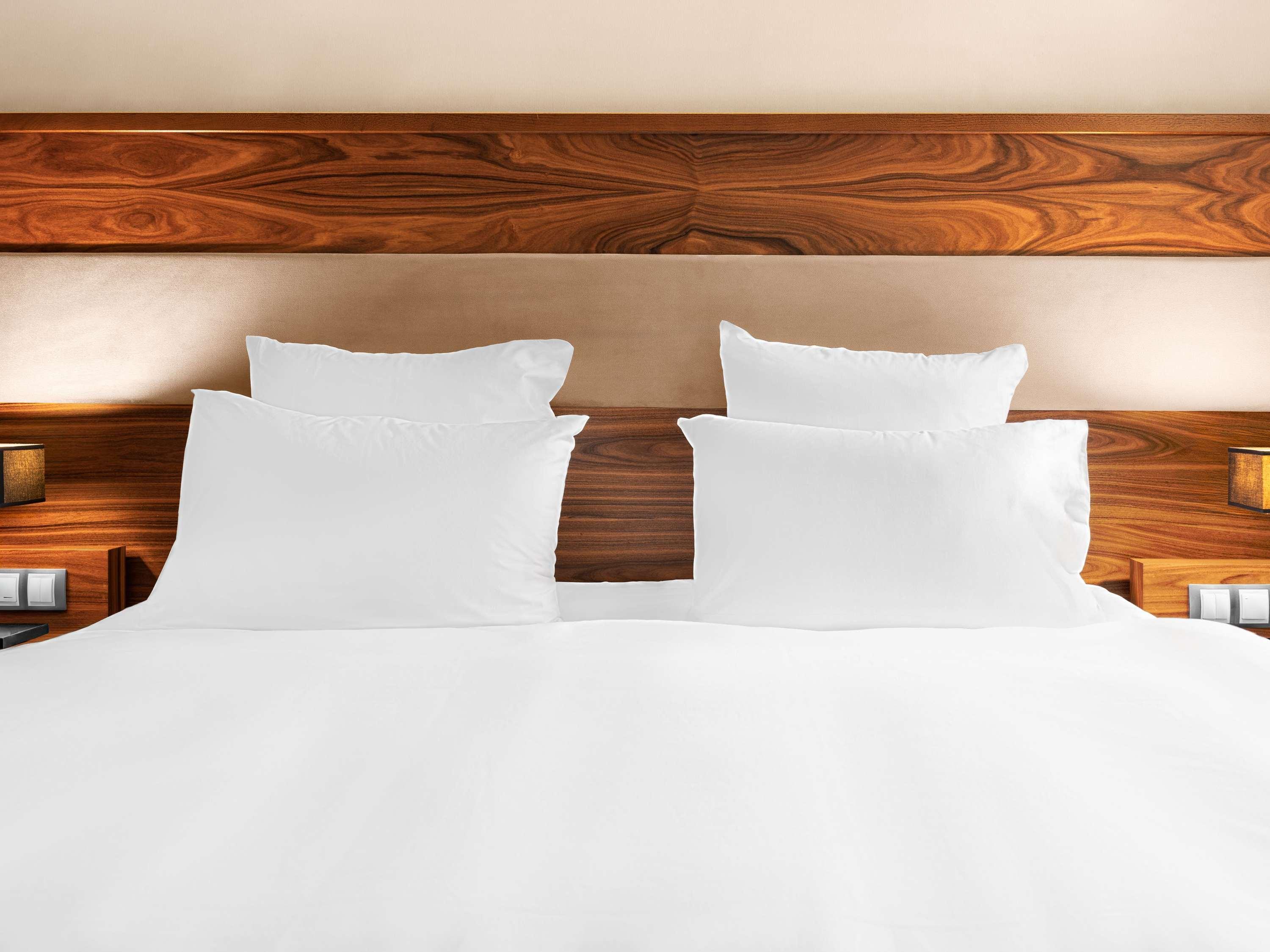 Double Deluxe King Bed