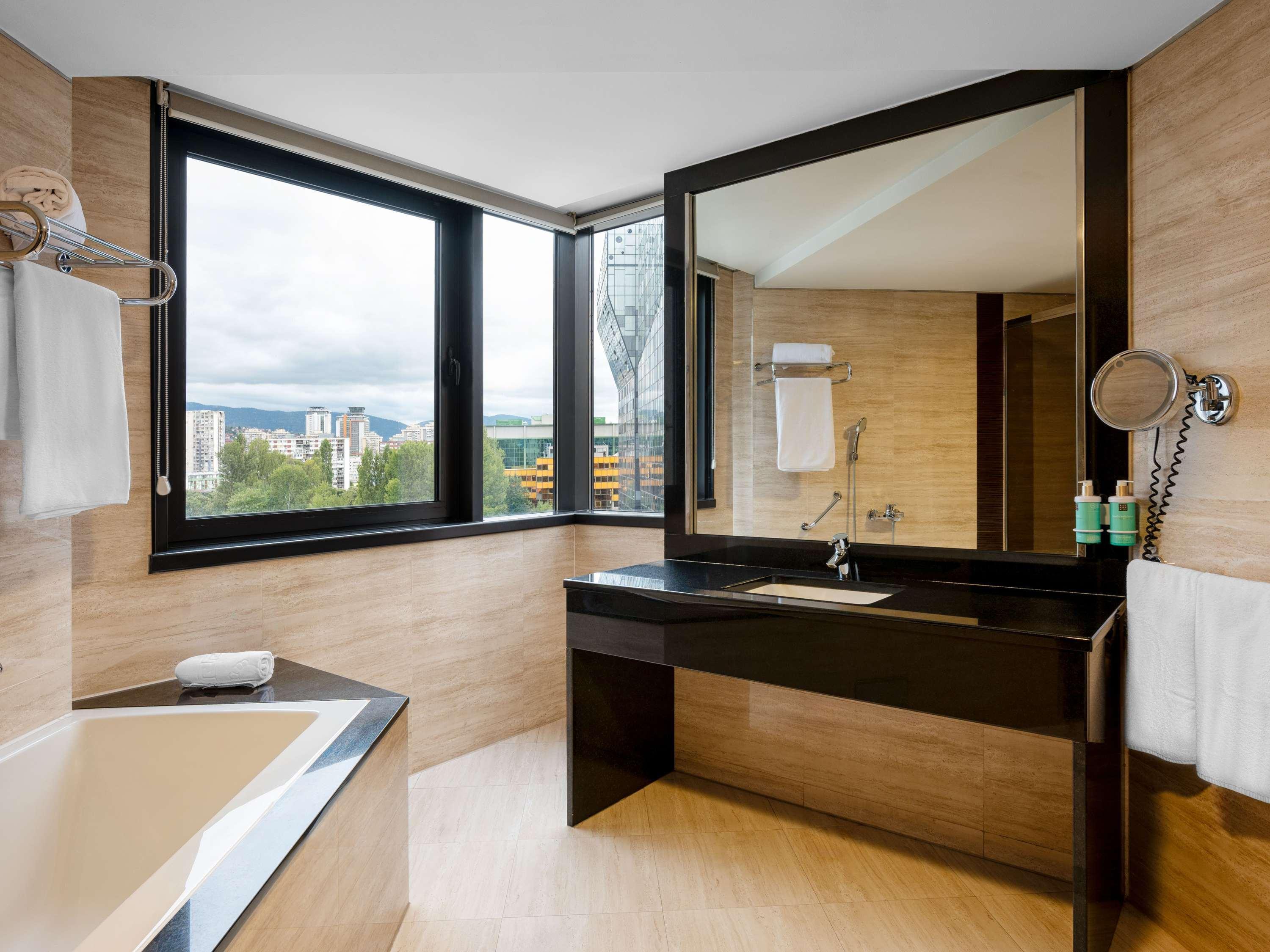 Double or Twin Deluxe