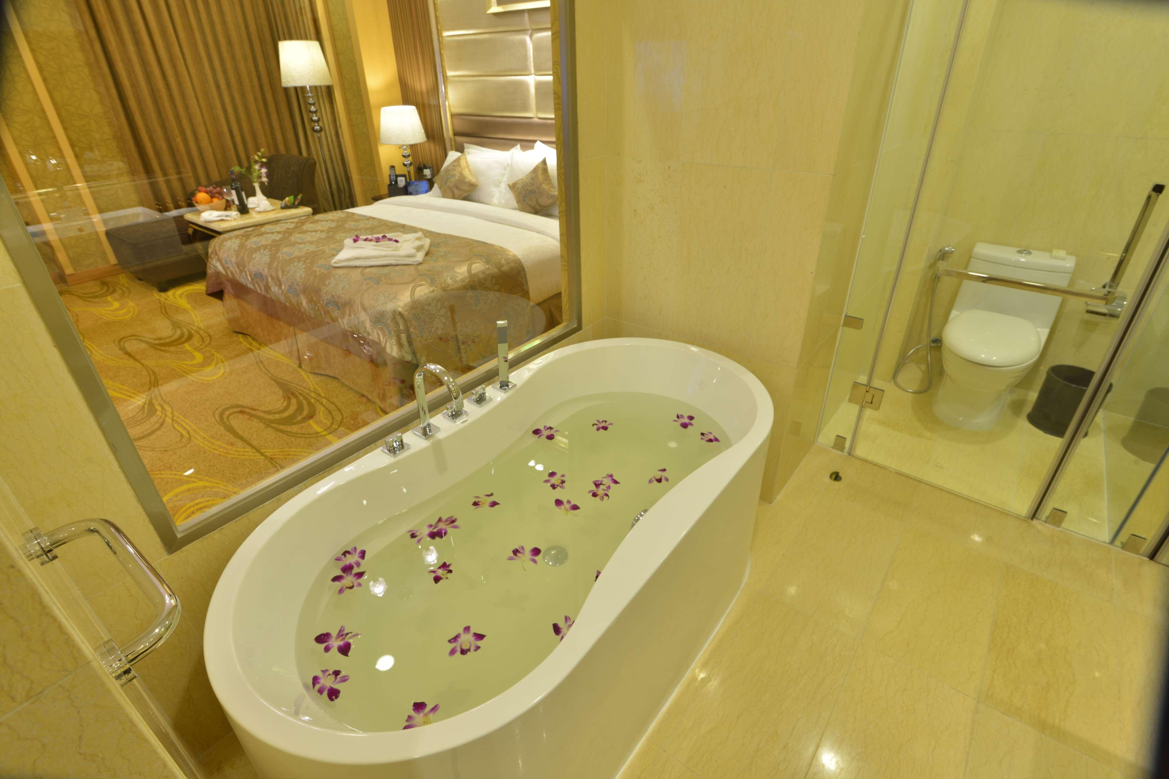 Junior Suite King Bed Non Smoking