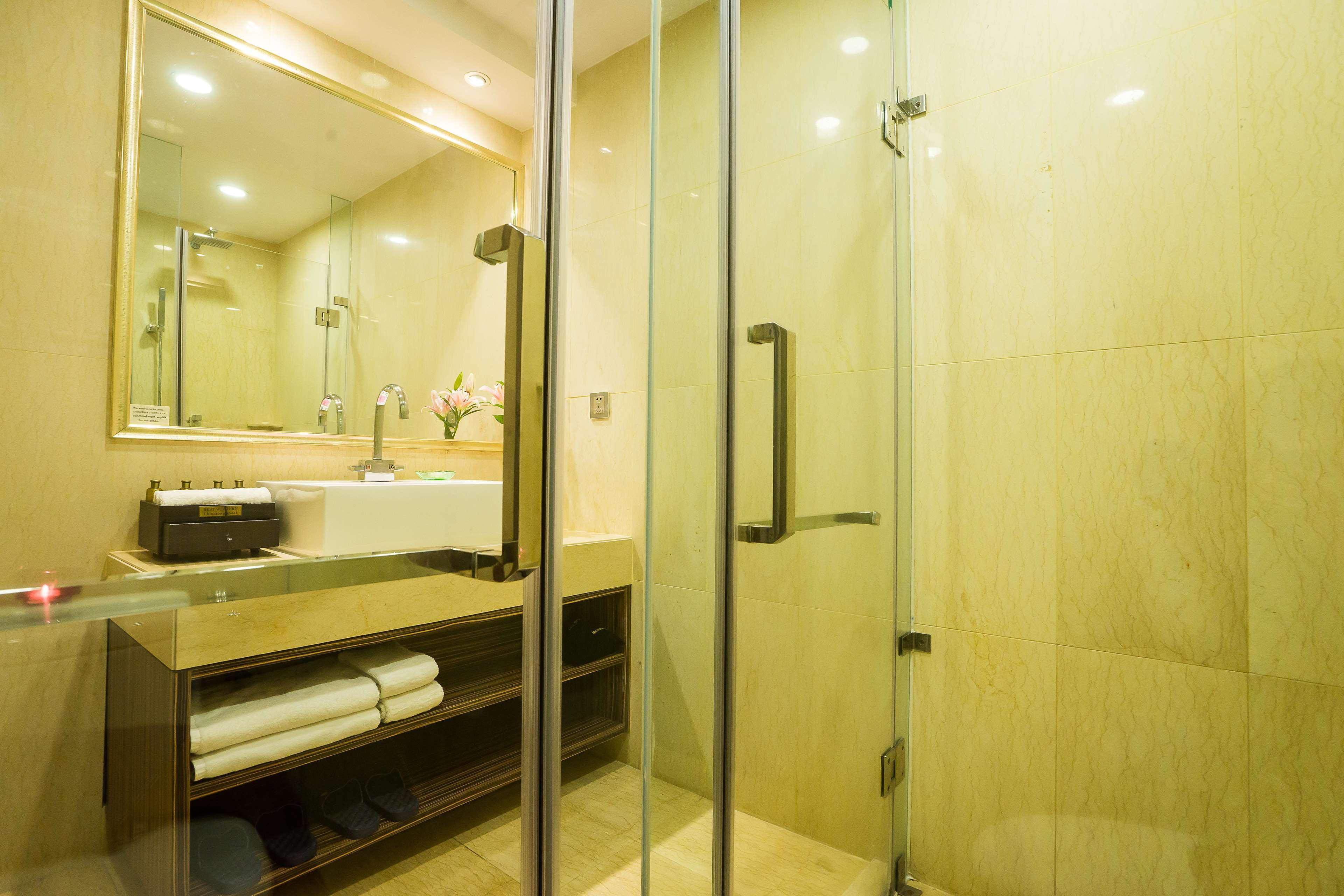 Room King Bed Non Smoking