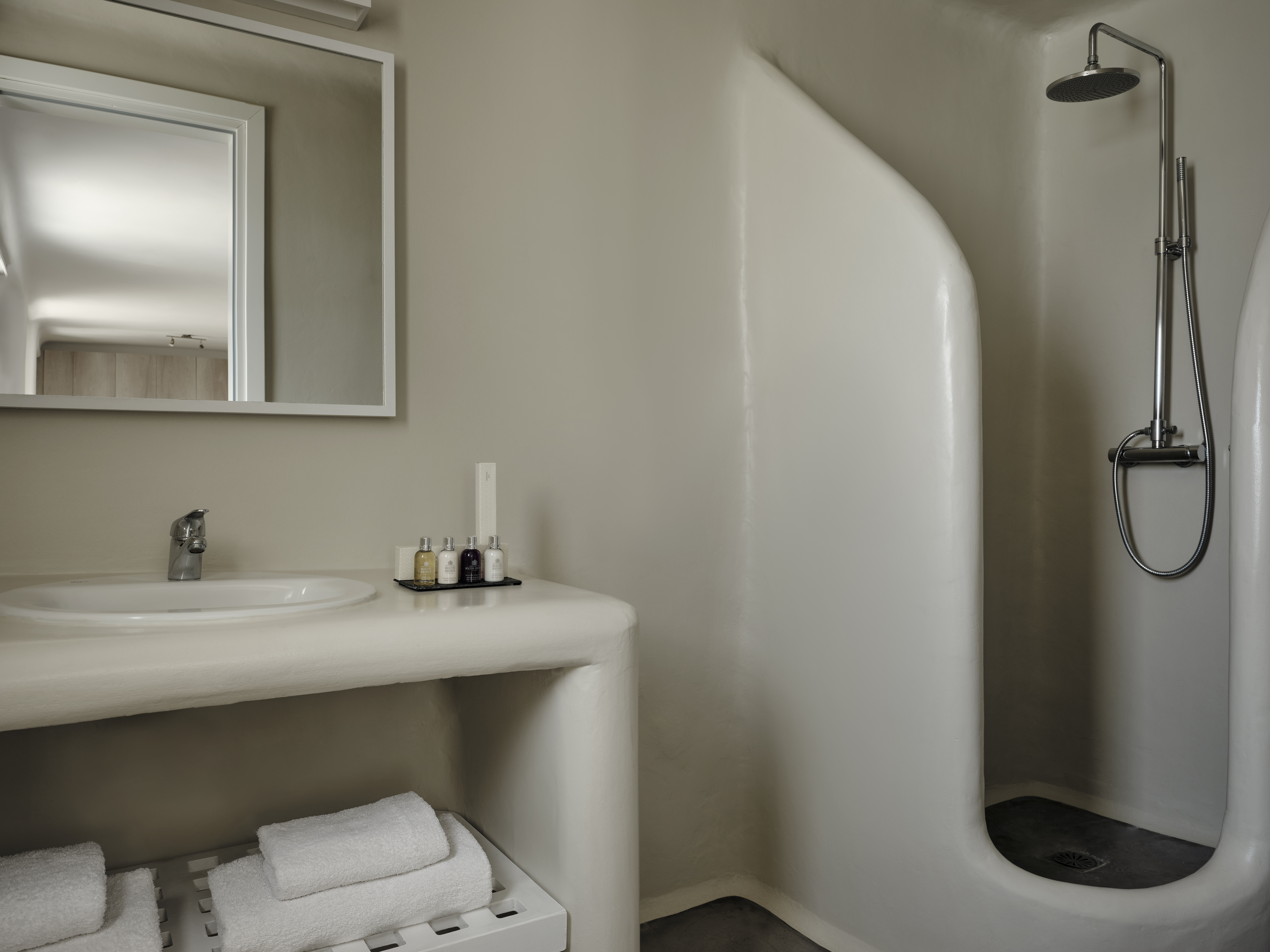 Suite Two Bedrooms with Private Pool