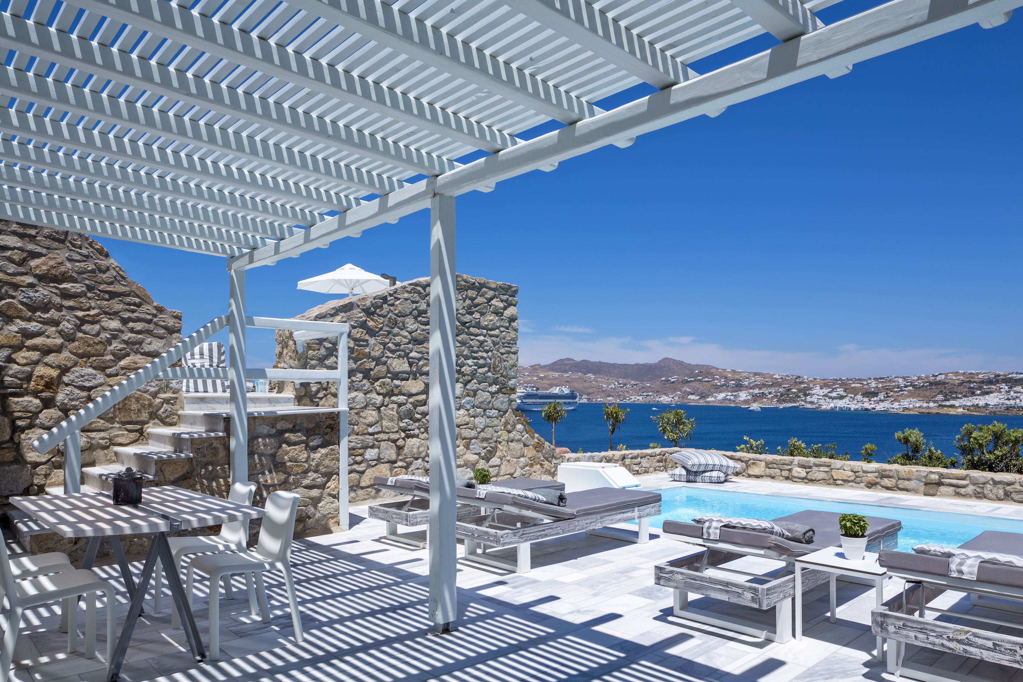 Suite Two Bedrooms with Private Pool