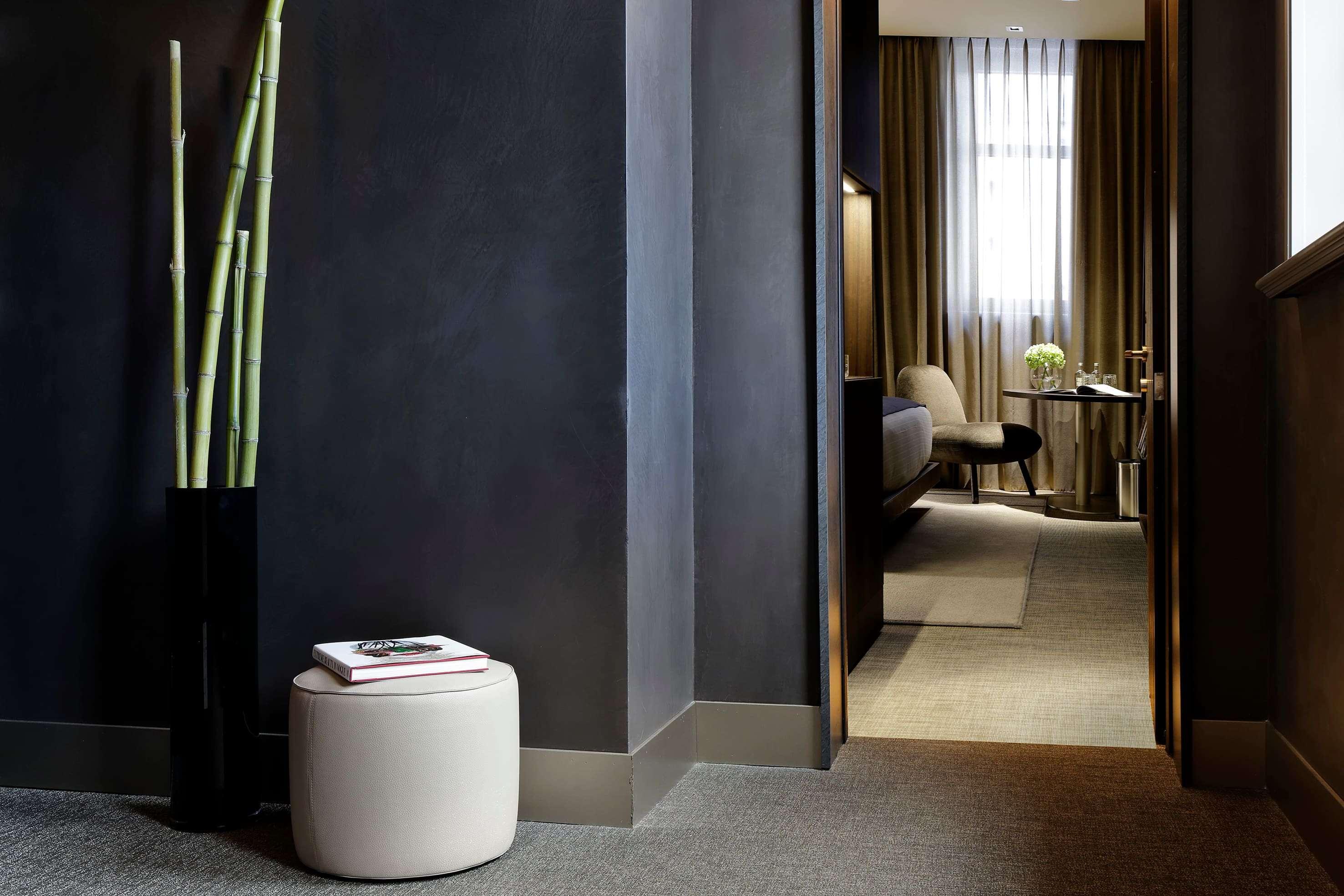 Room Connecting Room