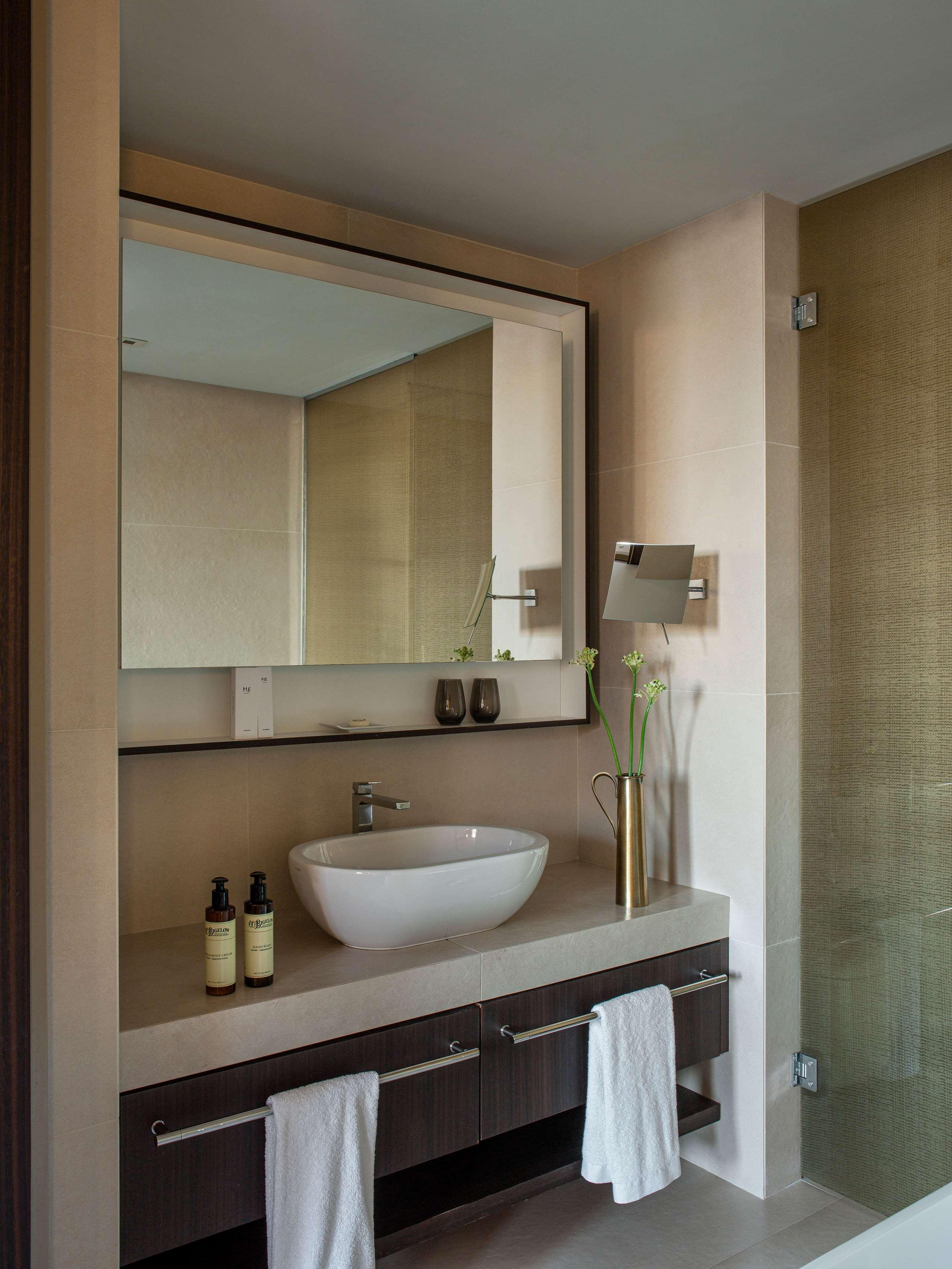 Double Superior King Bed