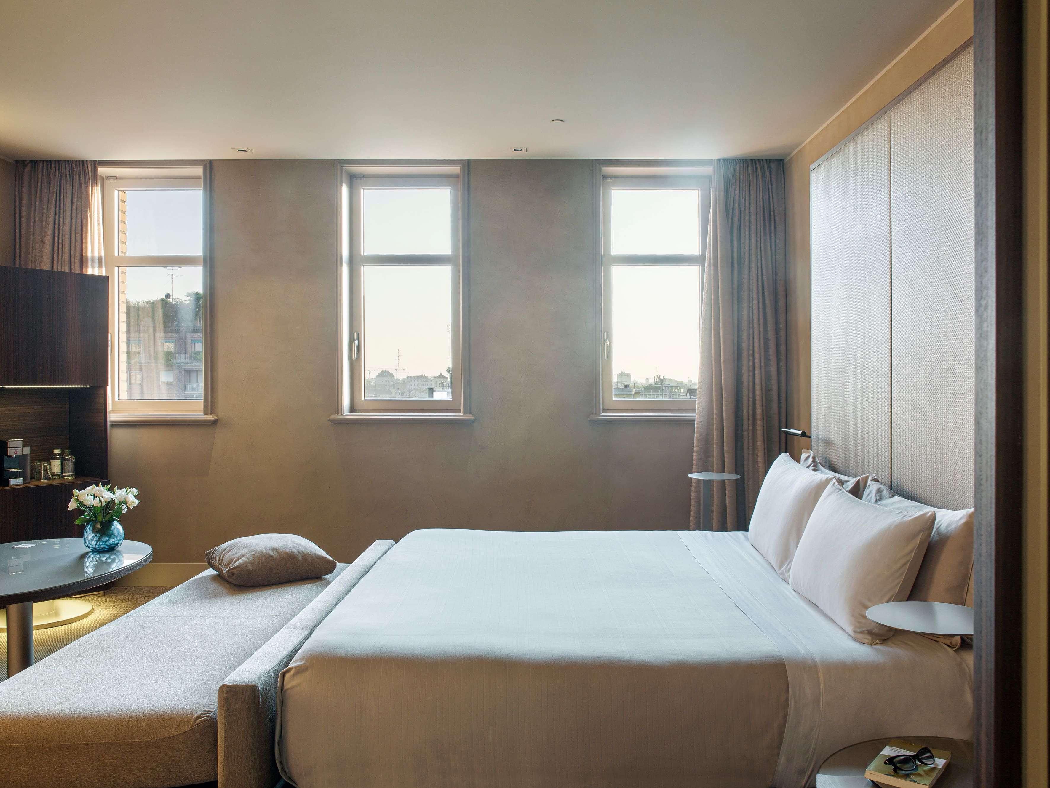 Double Superior King Bed