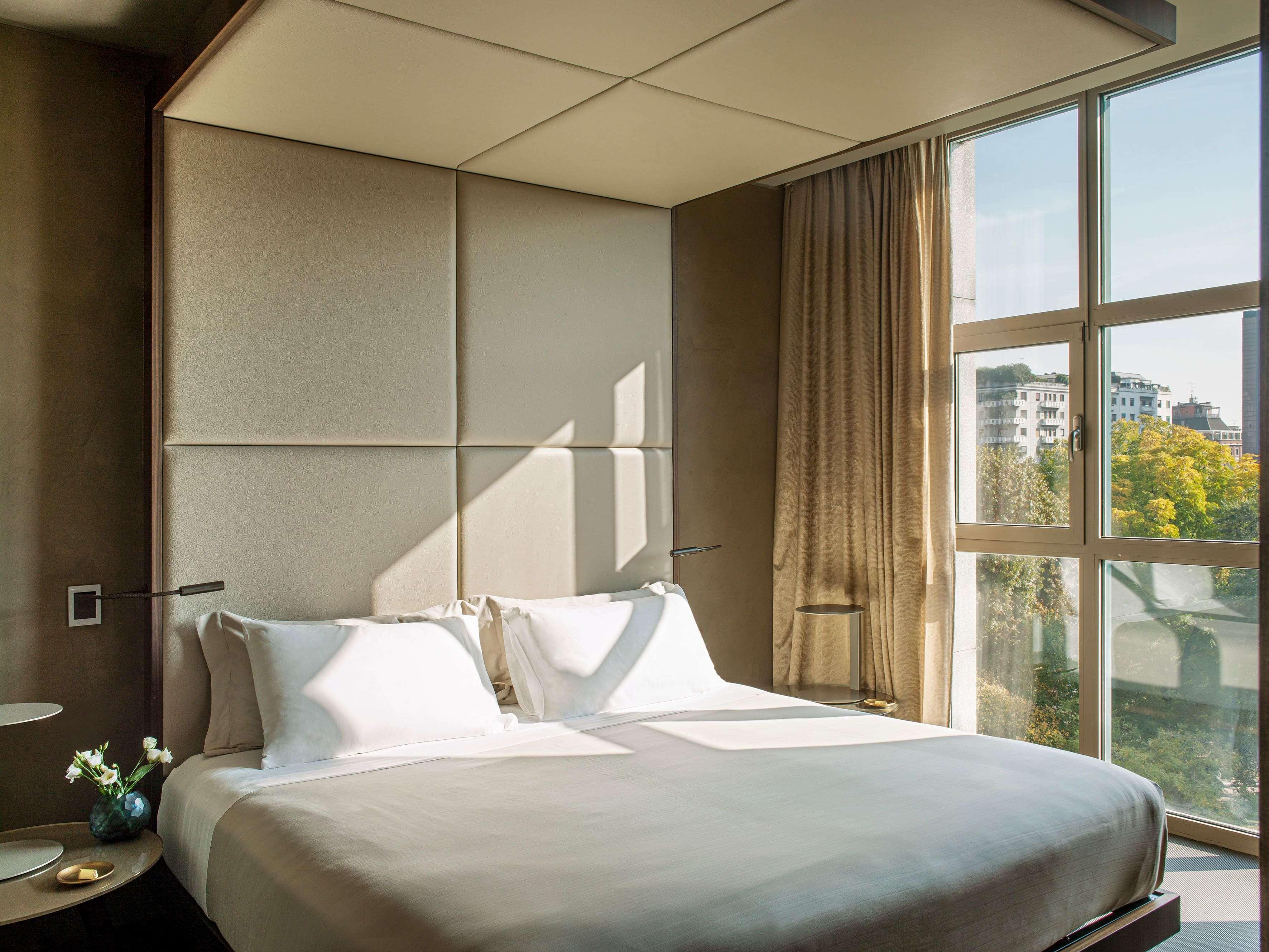 Junior Suite King Size Bed