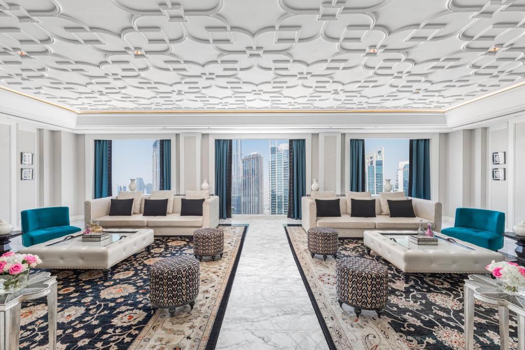 Suite Two Bedrooms with Terrace
