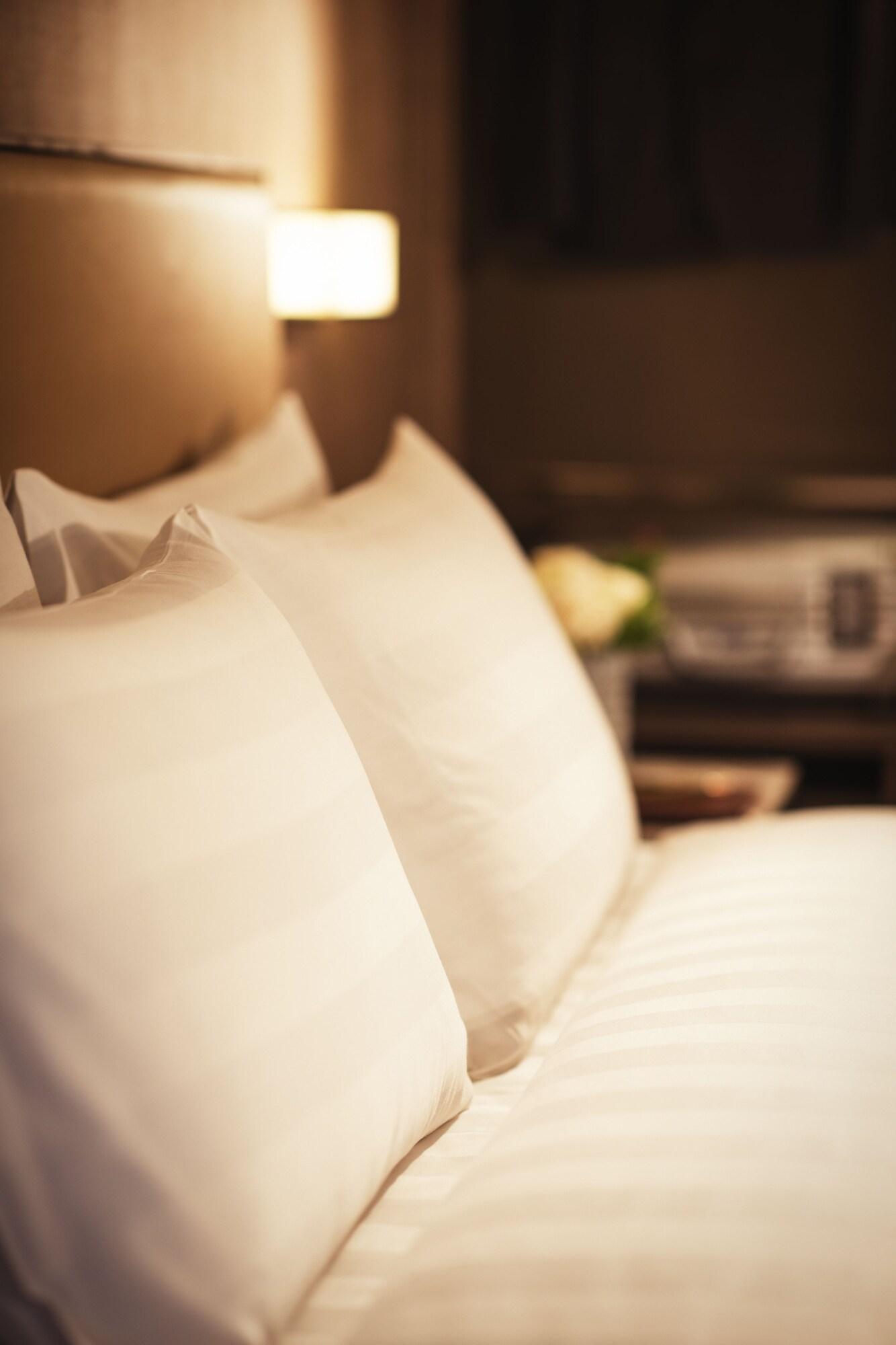 Suite Queen Size Bed